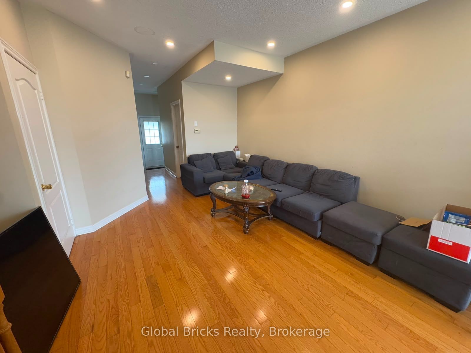 34 Pefferlaw Circle Property Photo 5