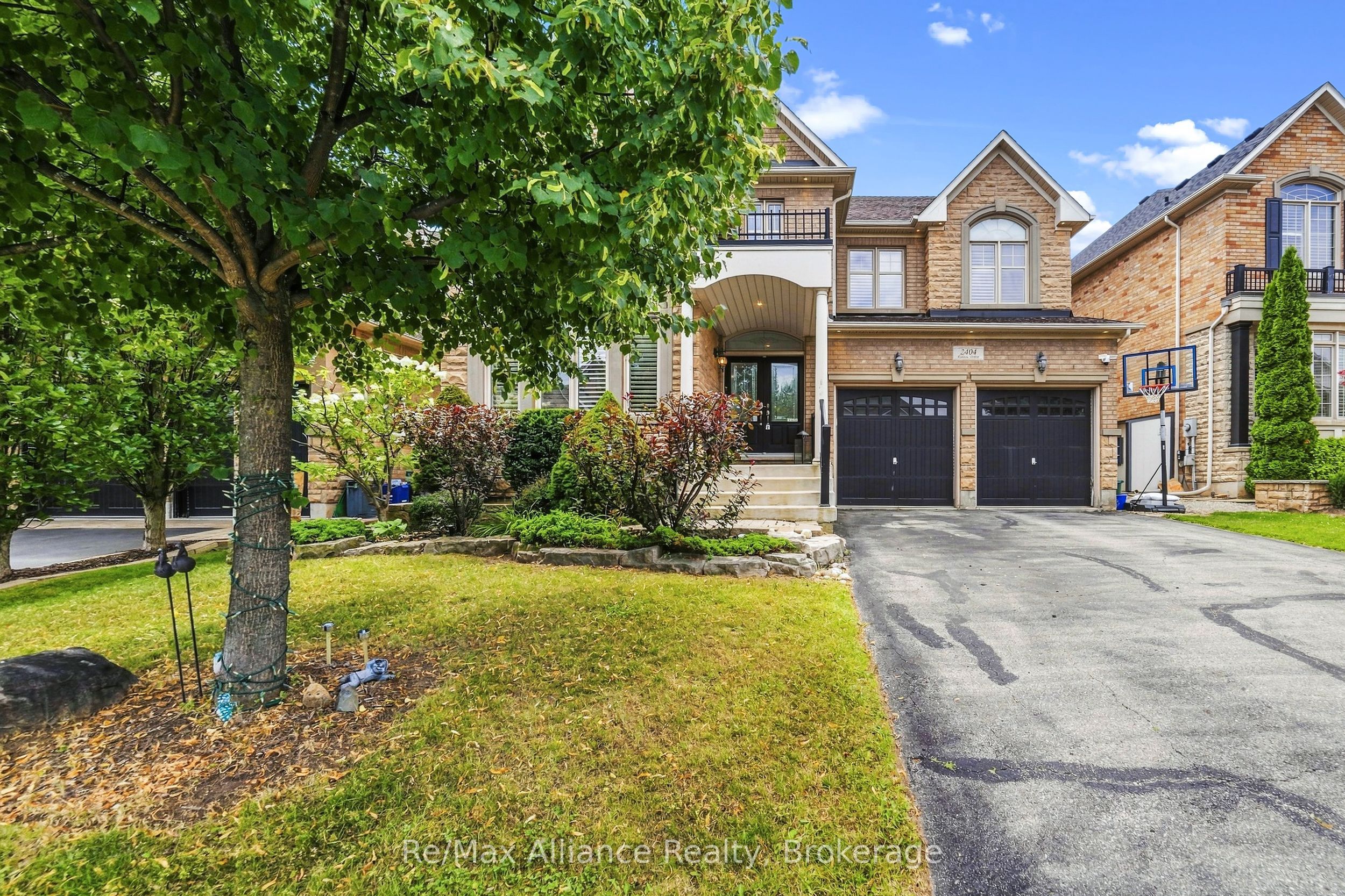 2404 Rideau Drive Property Photo 1
