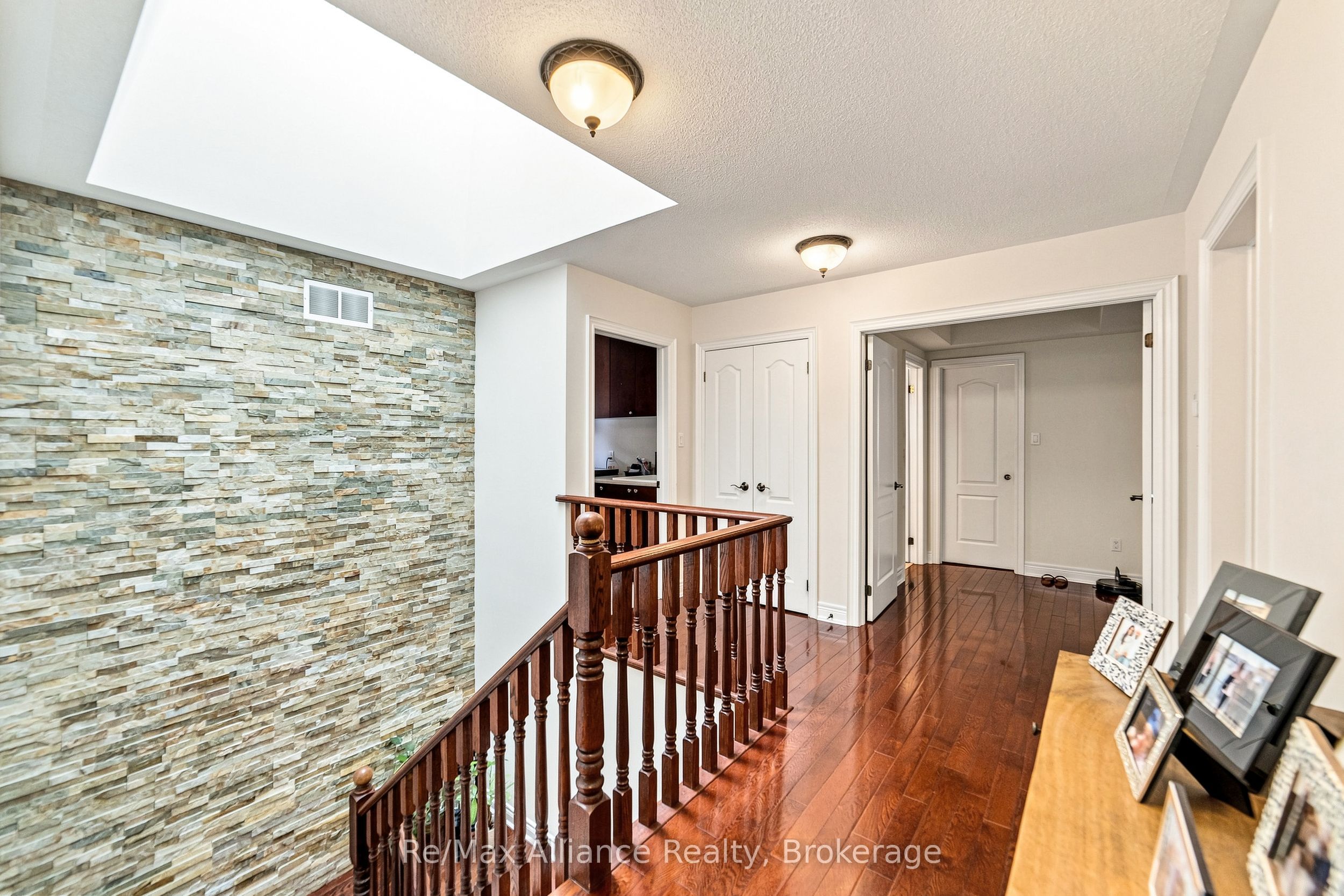 2404 Rideau Drive Property Photo 17