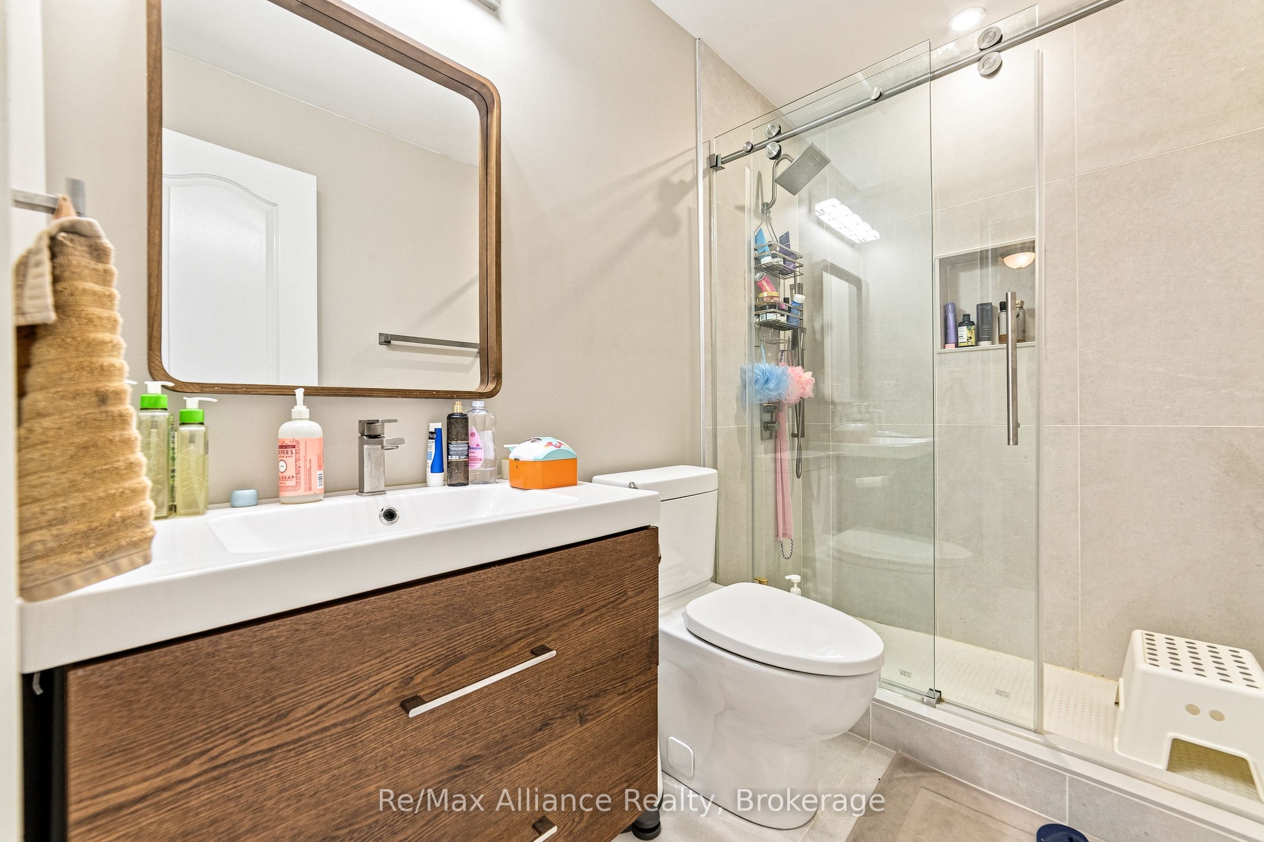 2404 Rideau Drive Property Photo 26