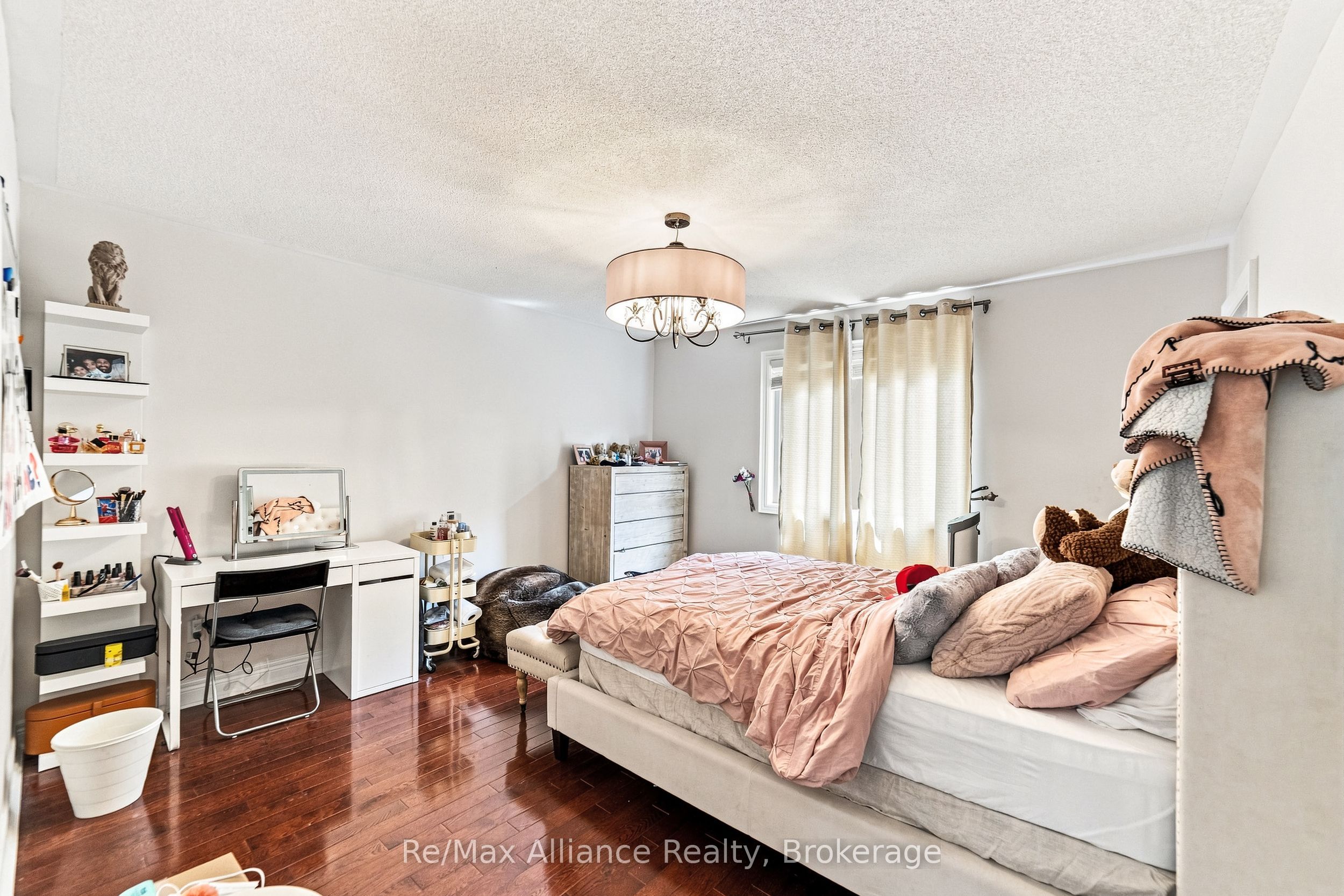 2404 Rideau Drive Property Photo 27