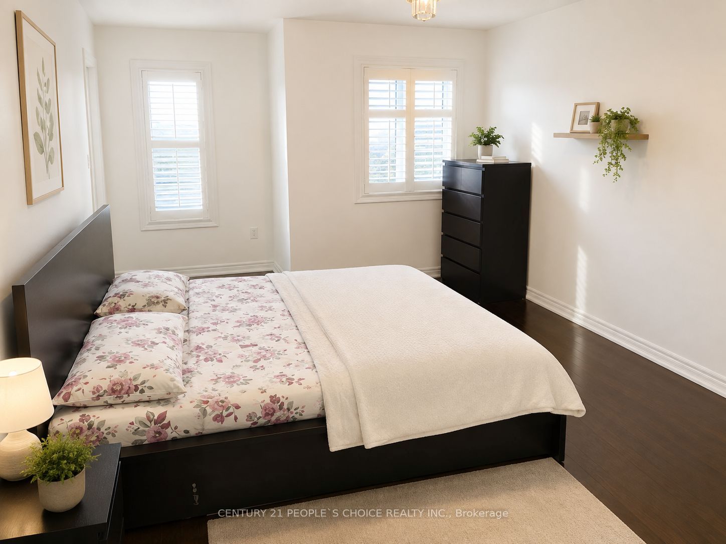 2486 Wasaga Drive Property Photo 13