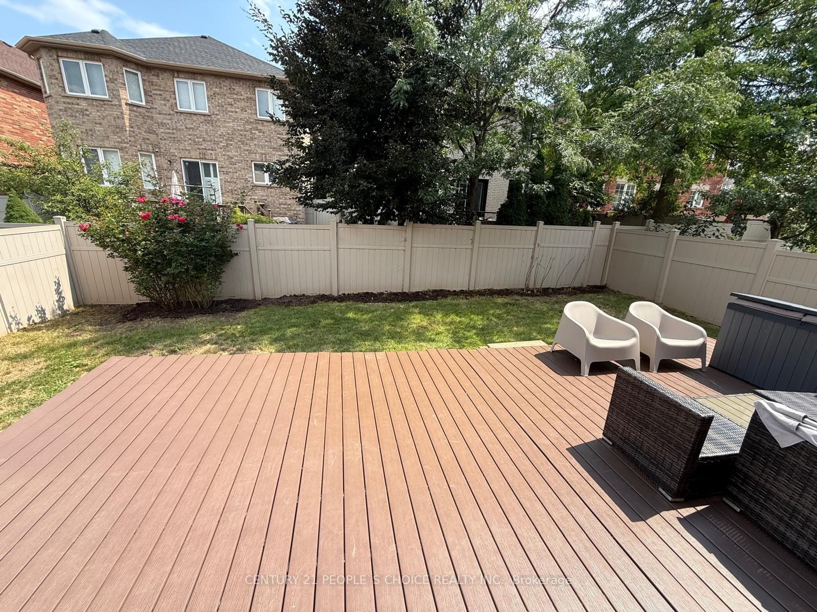 2486 Wasaga Drive Property Photo 21