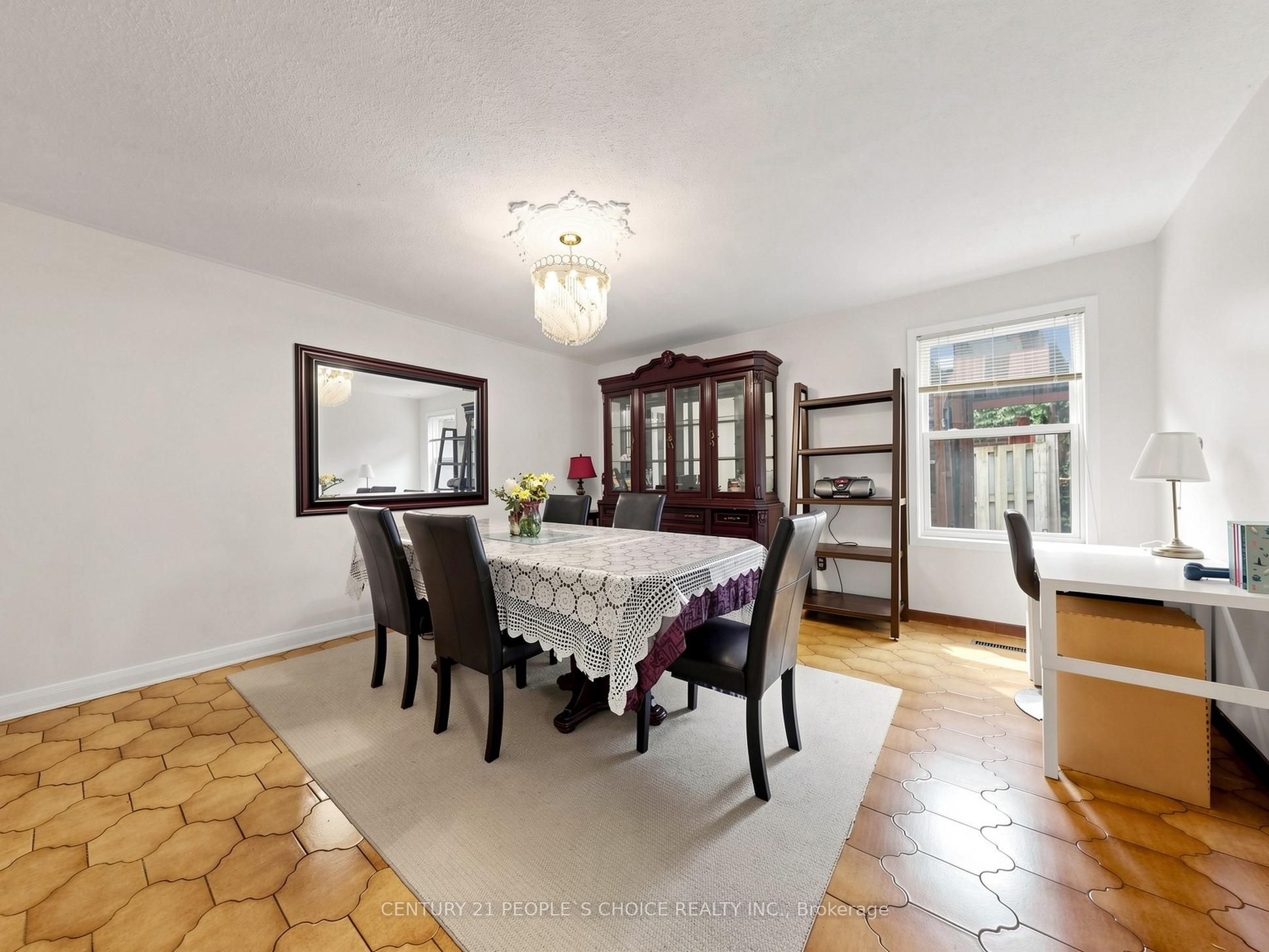 76 Westona Street Property Photo 10