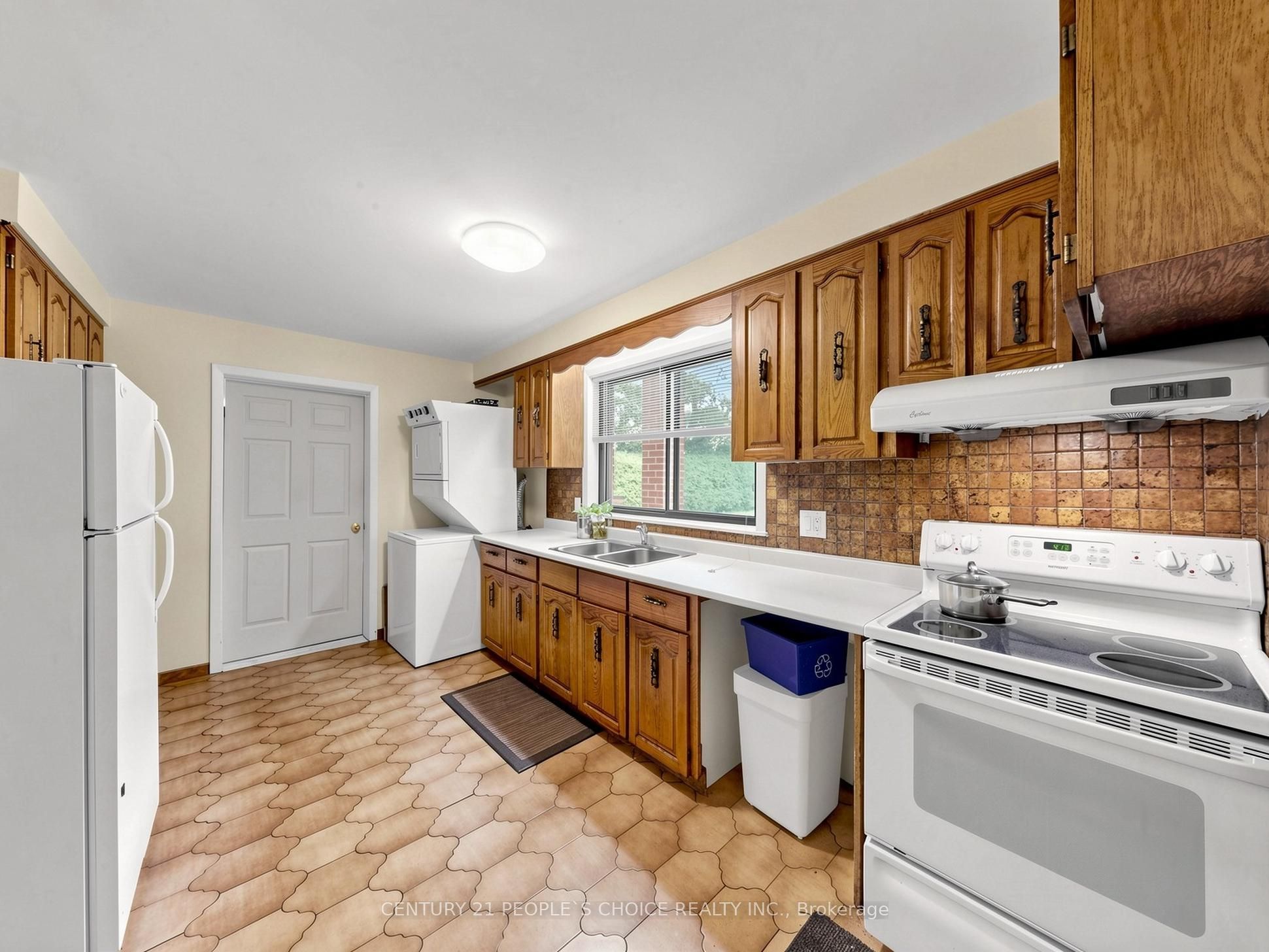 76 Westona Street Property Photo 14