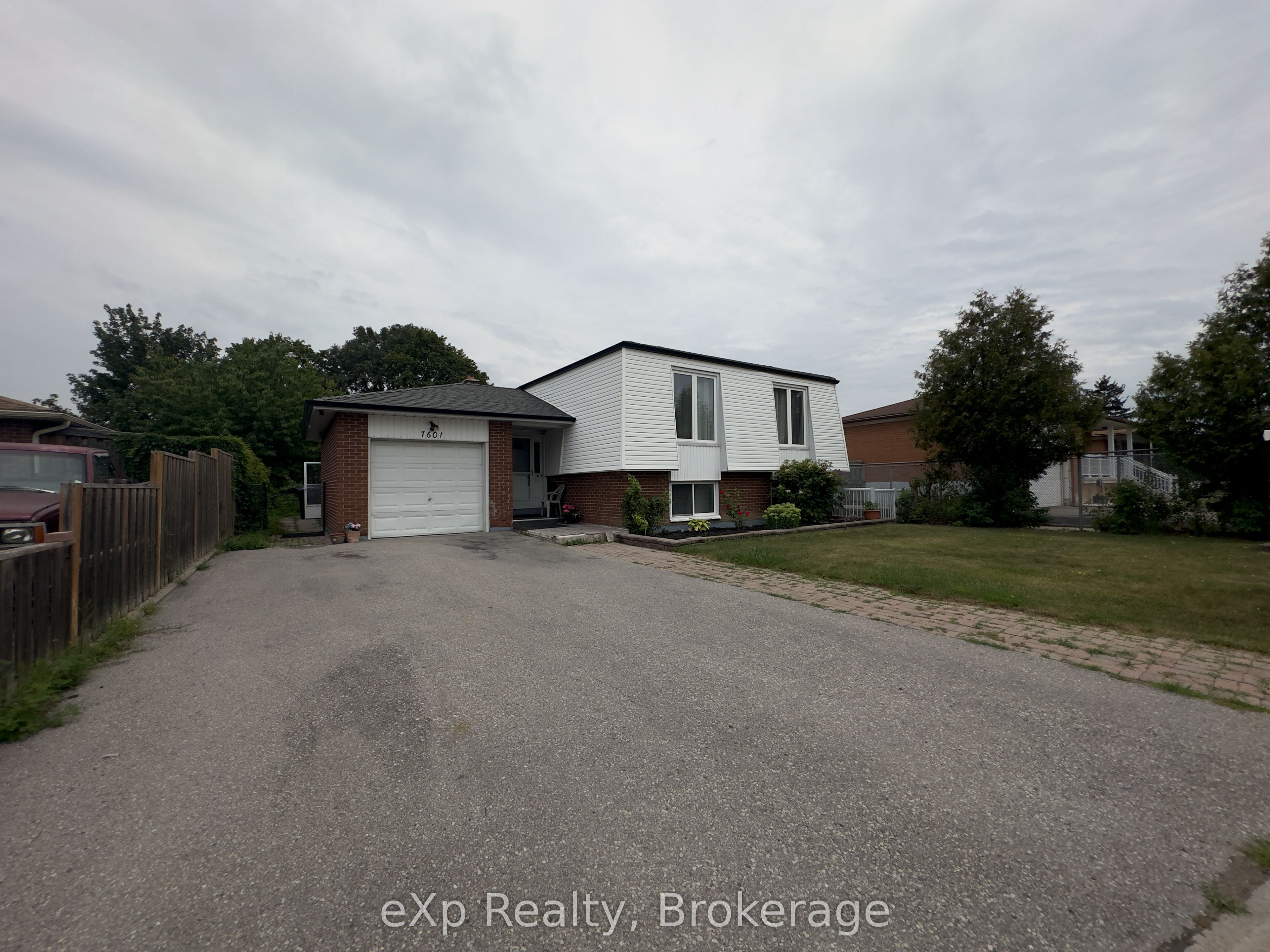 7601 Lockington Crescent