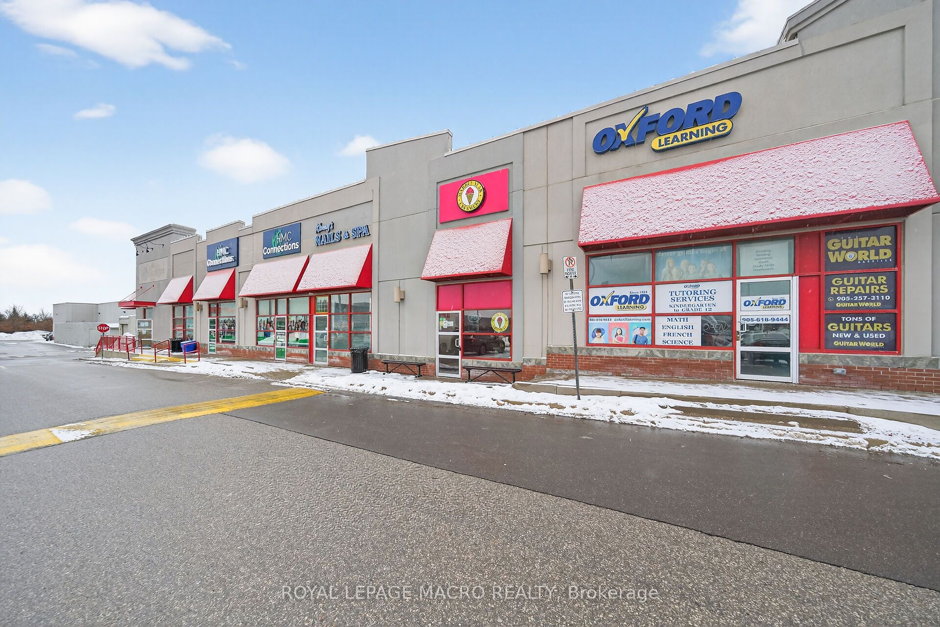 380 Dundas Street E D9 Property Photo 16