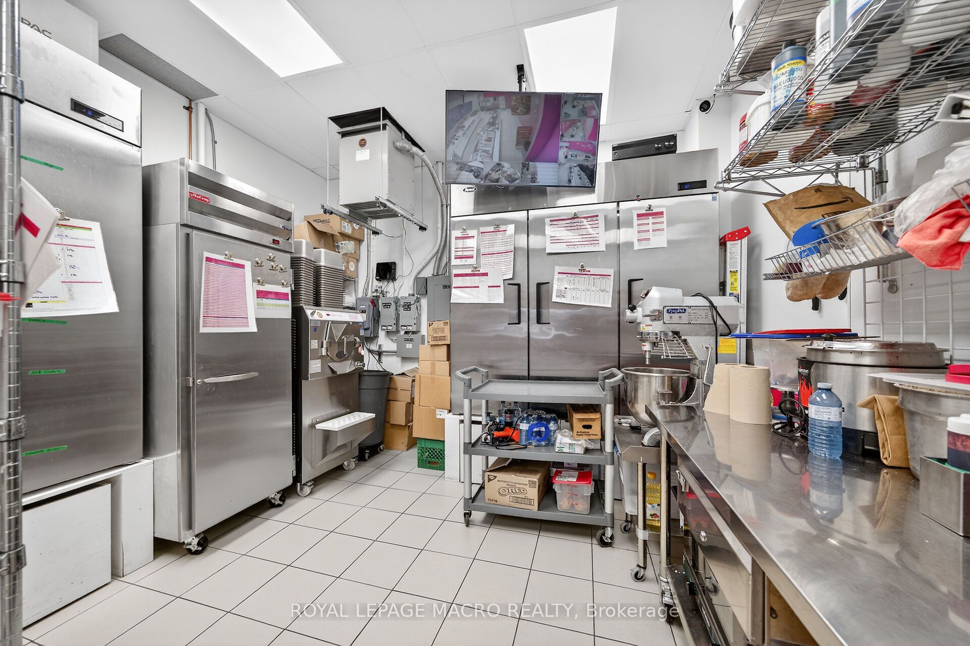380 Dundas Street E D9 Property Photo 24