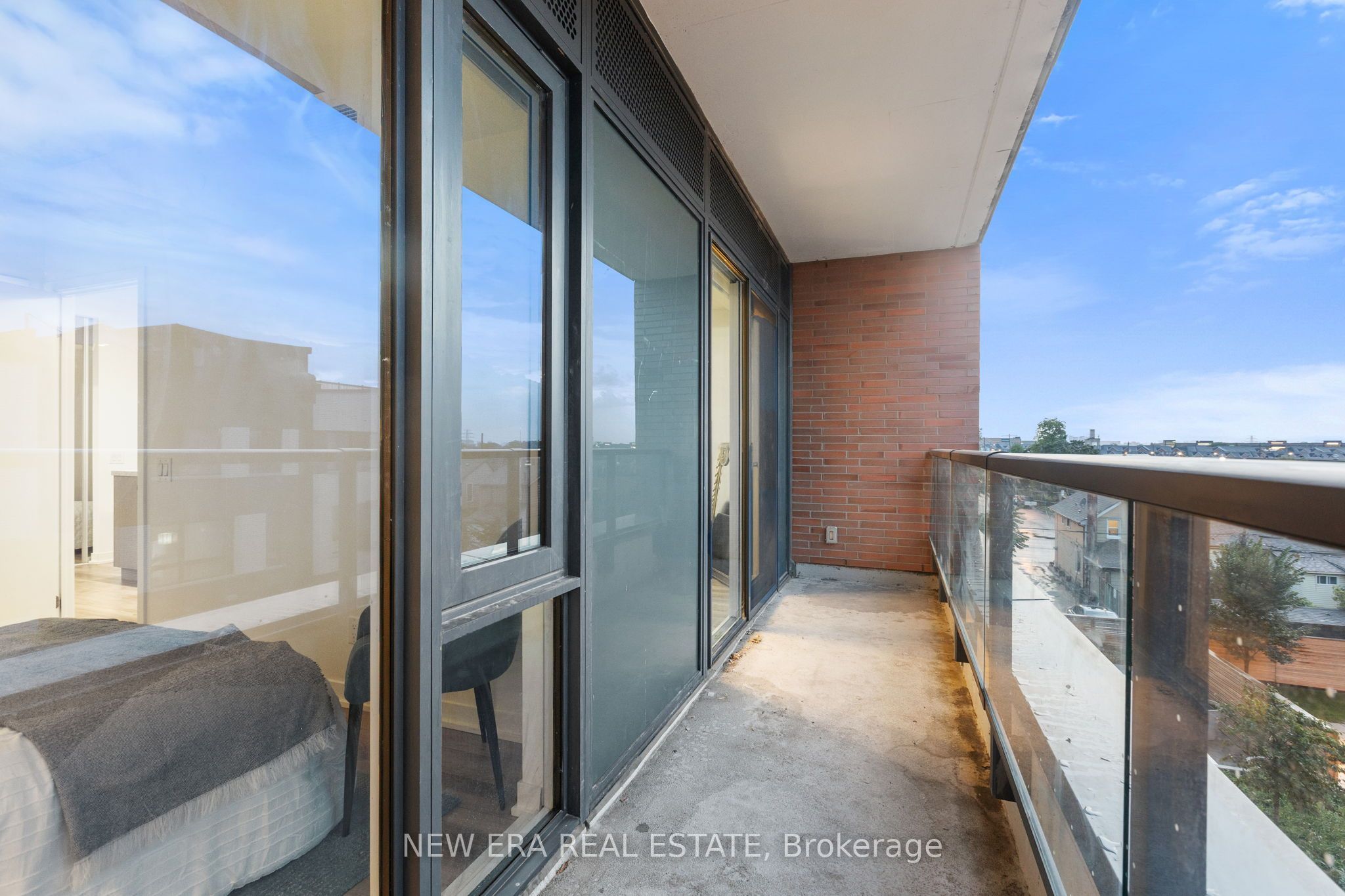 1808 St. Clair Avenue W 301 Property Photo 14