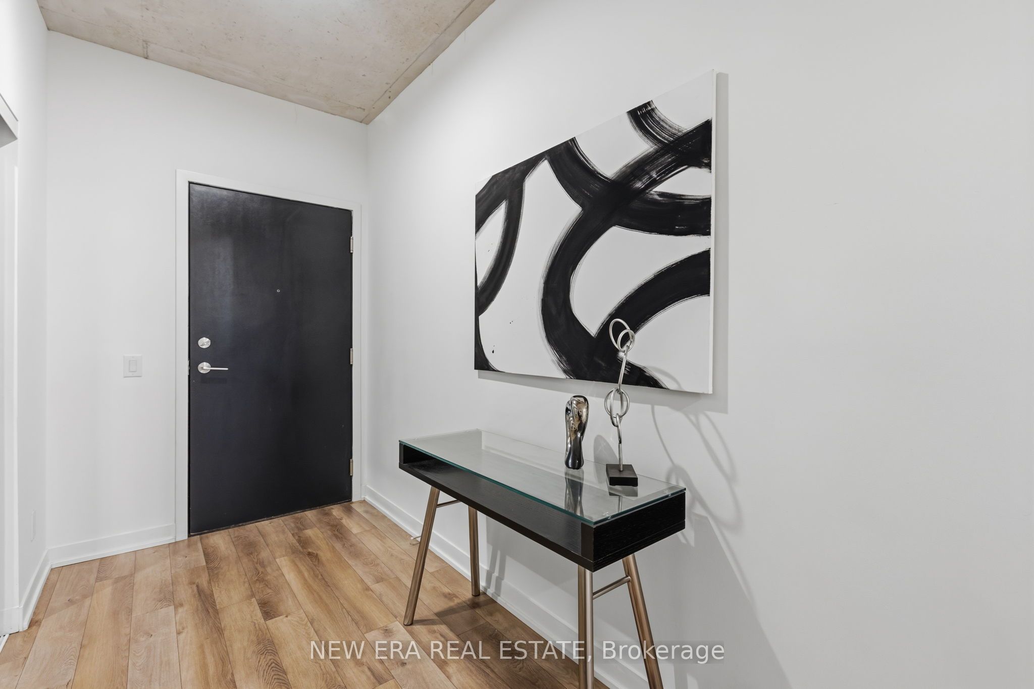 1808 St. Clair Avenue W 301 Property Photo 23