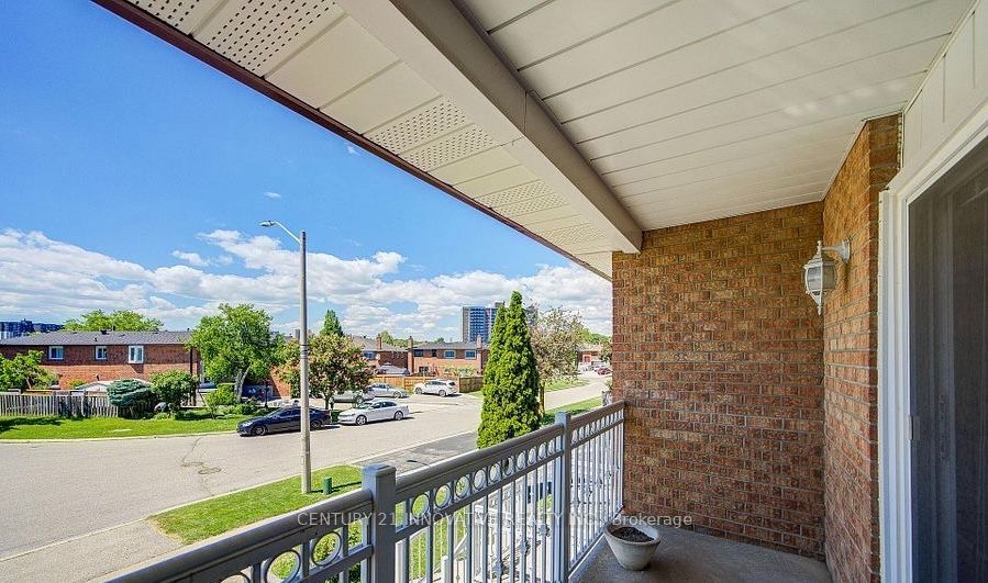 9 Capstan Court Property Photo 12