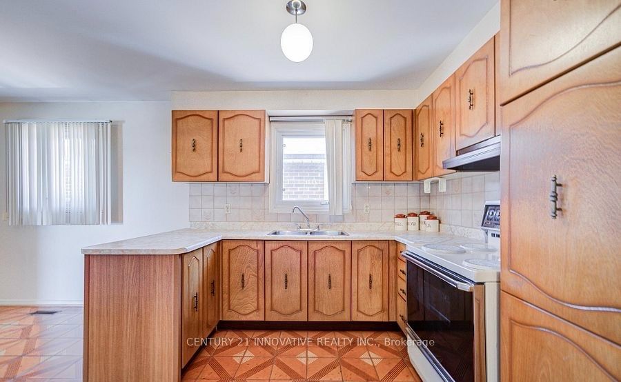 9 Capstan Court Property Photo 14