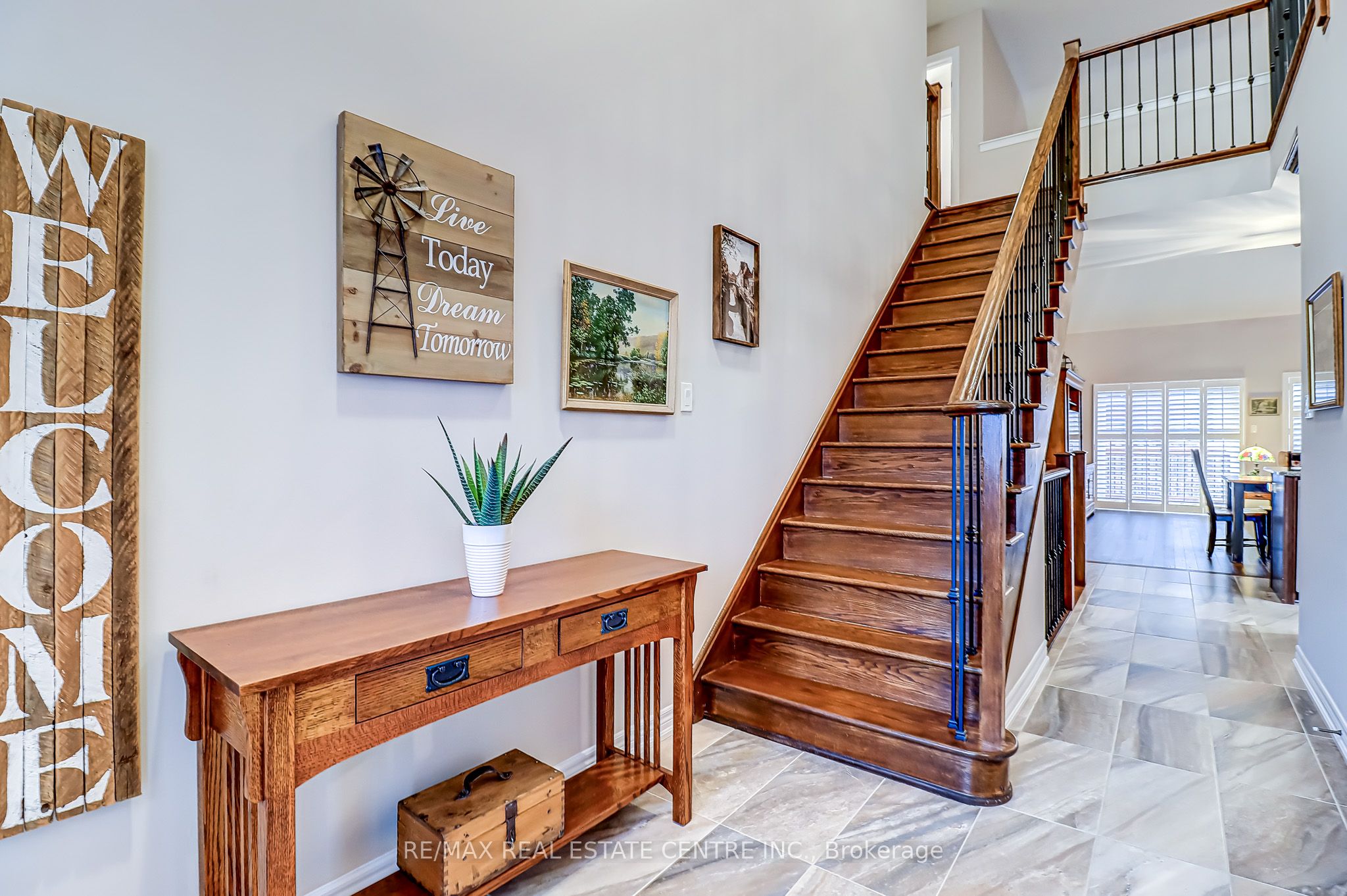 3 Alamode Road Property Photo 5