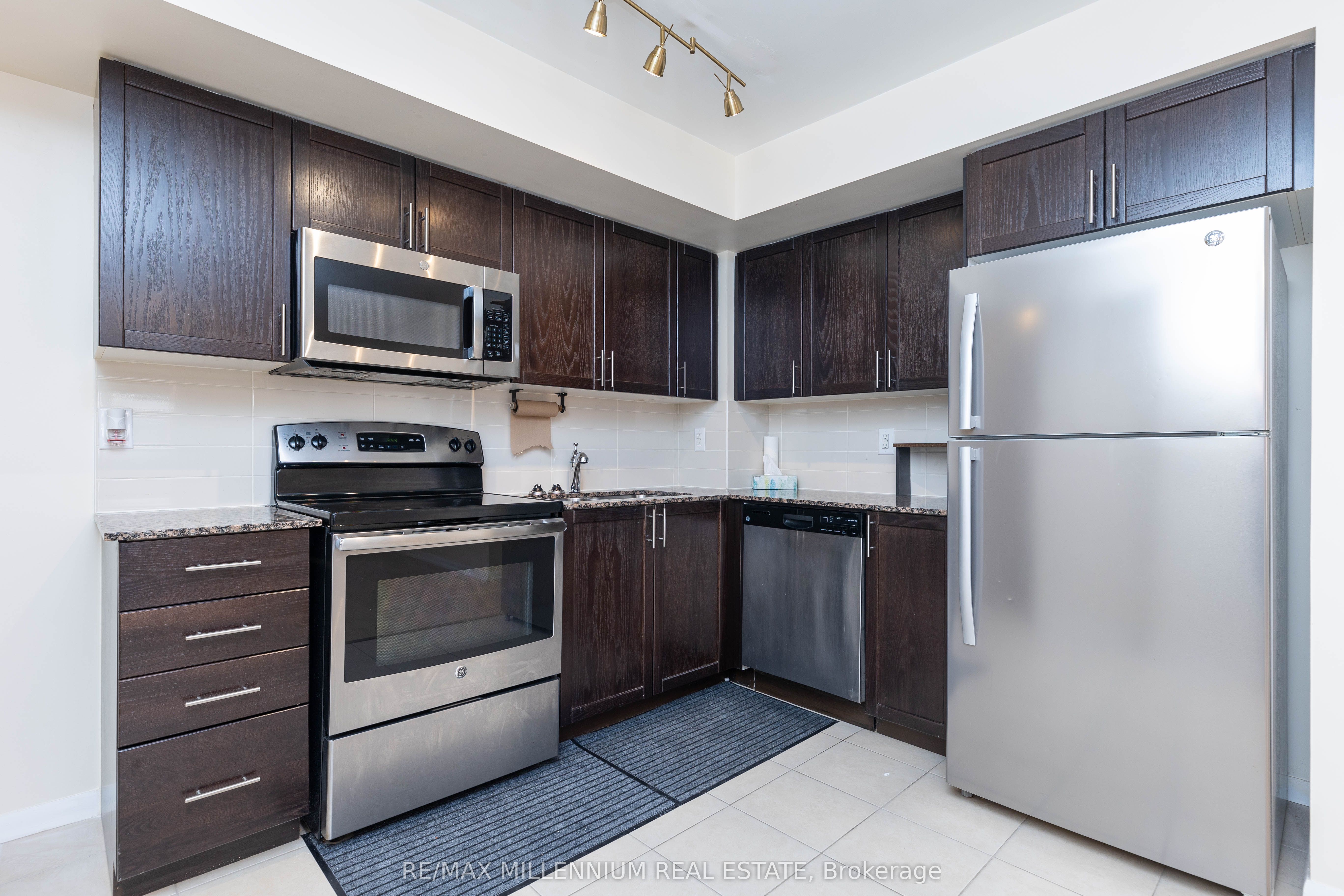 830 Lawrence Avenue 334 Property Photo 10