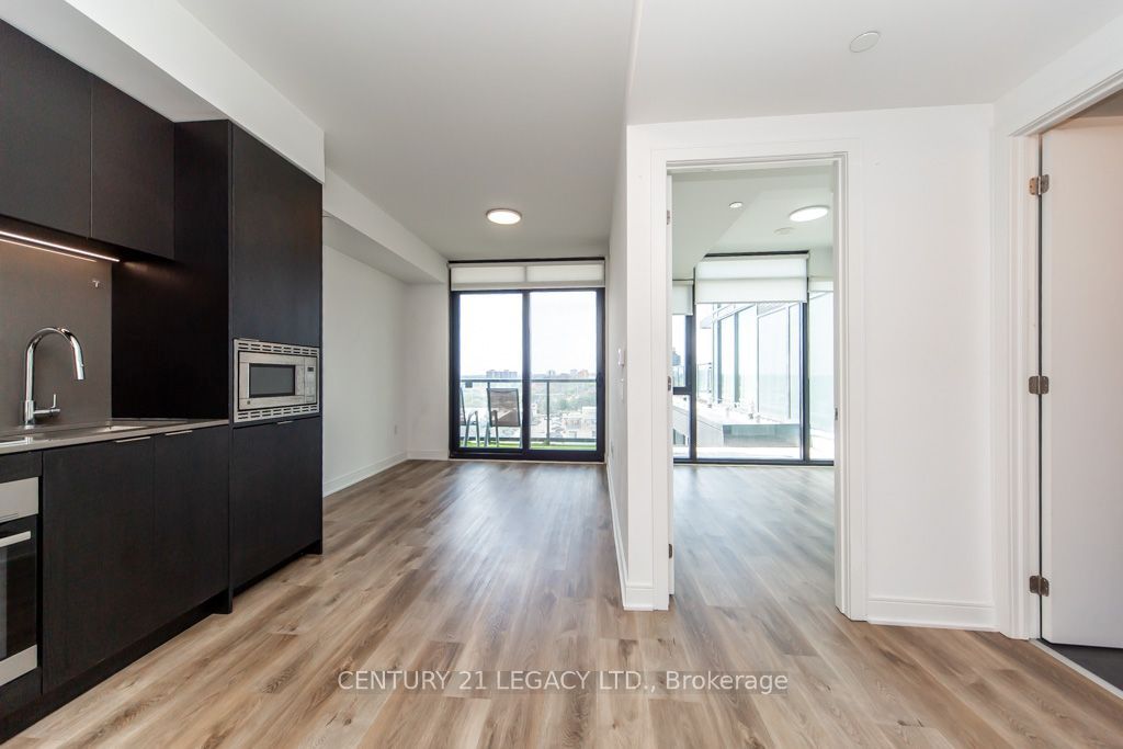 86 Dundas Street E 821 Property Photo 14
