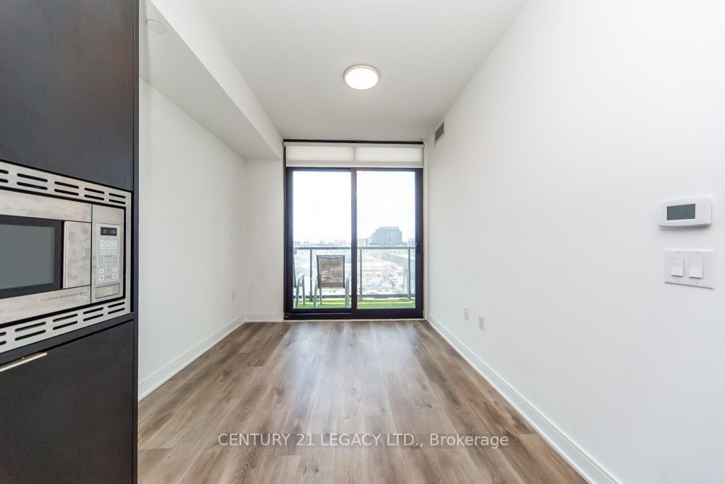 86 Dundas Street E 821 Property Photo 16