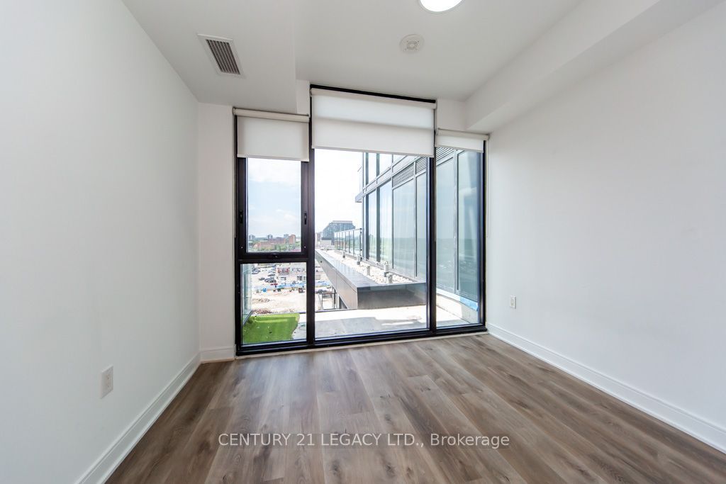 86 Dundas Street E 821 Property Photo 26