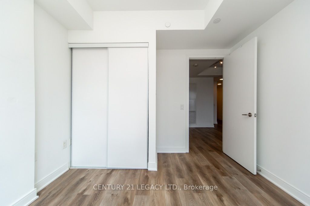 86 Dundas Street E 821 Property Photo 29
