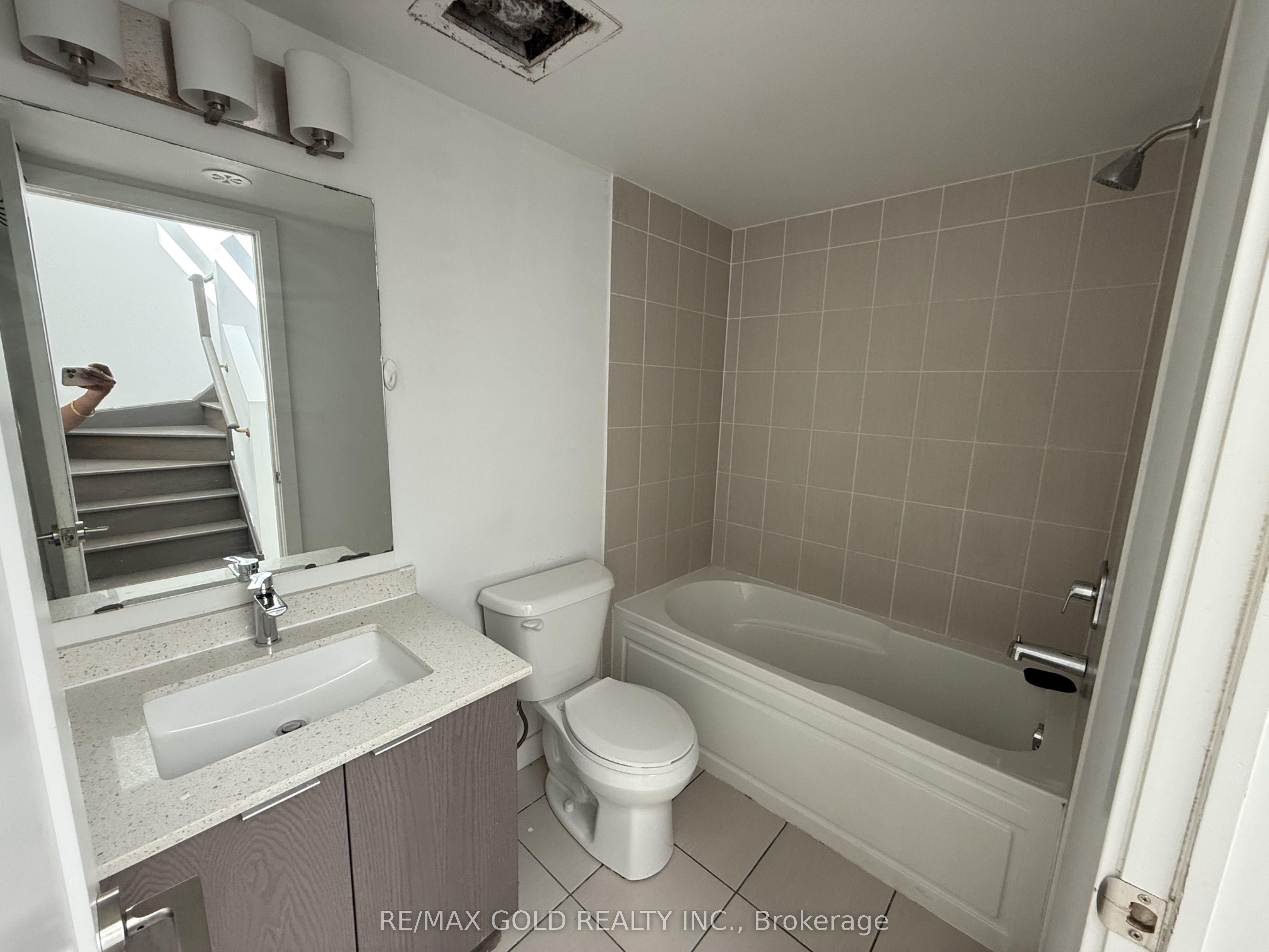 200 Malta Avenue 92 Property Photo 4