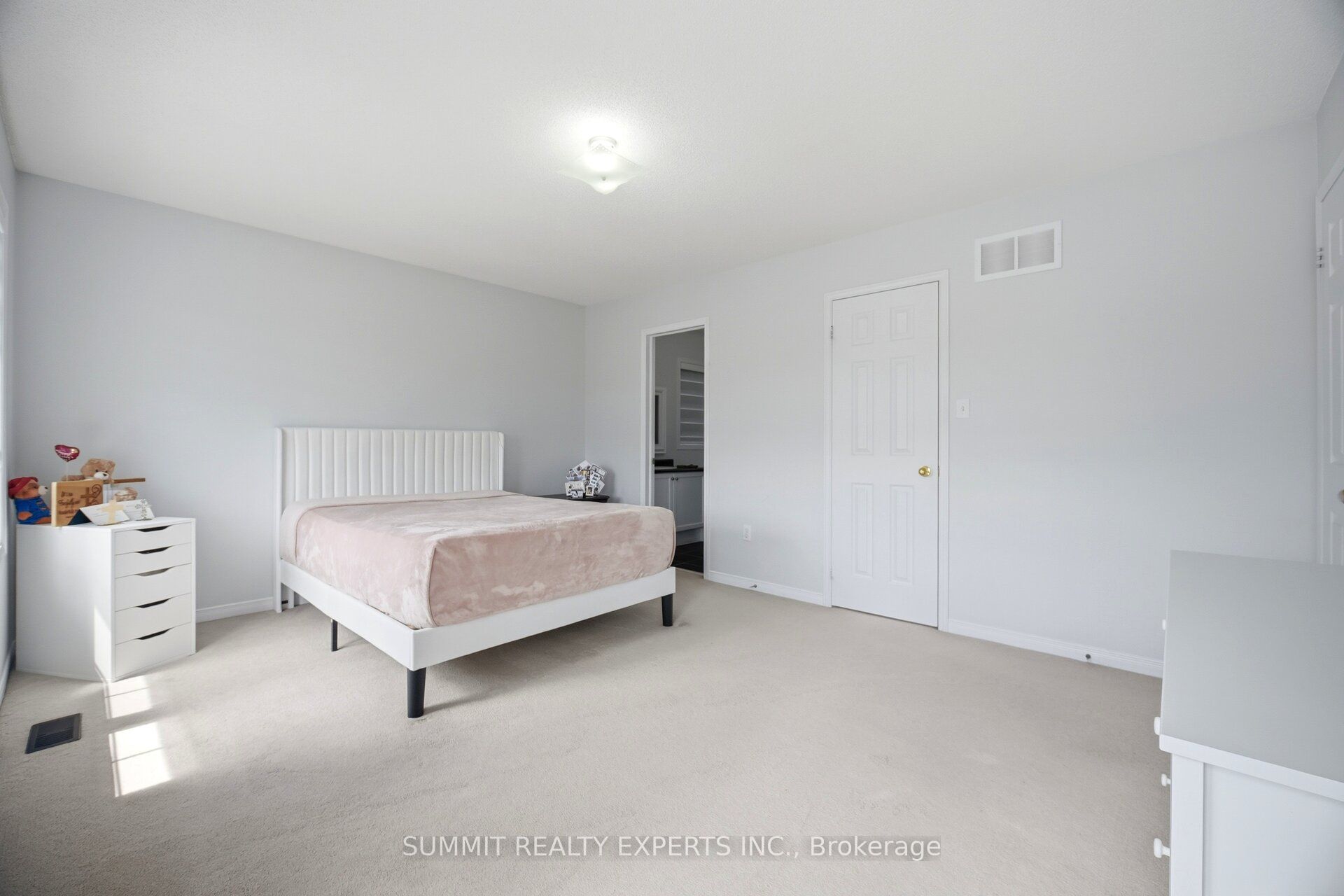 85 Maple Valley Street Property Photo 29