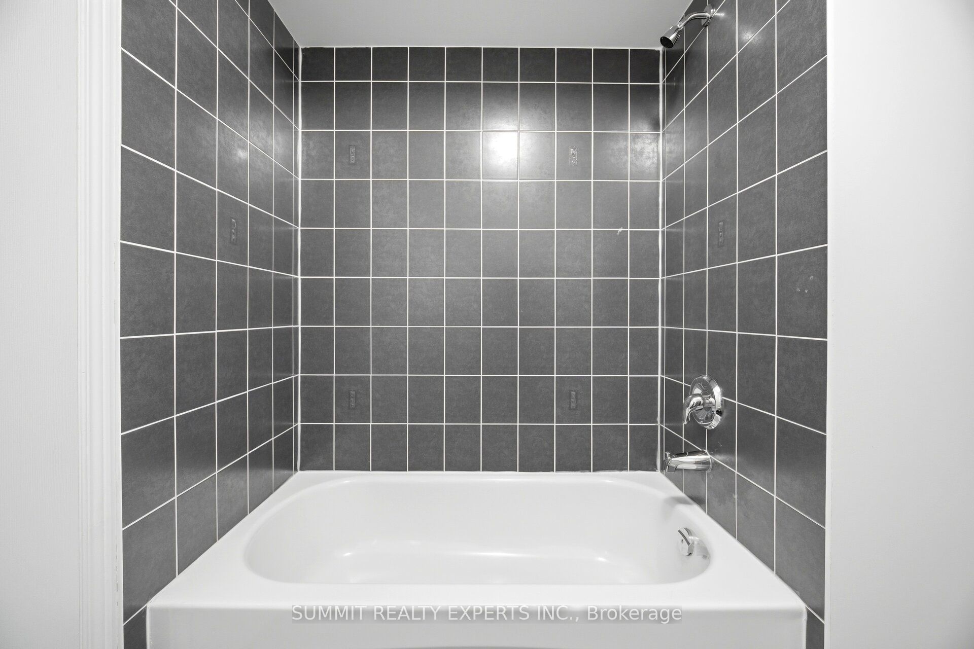 85 Maple Valley Street Property Photo 32