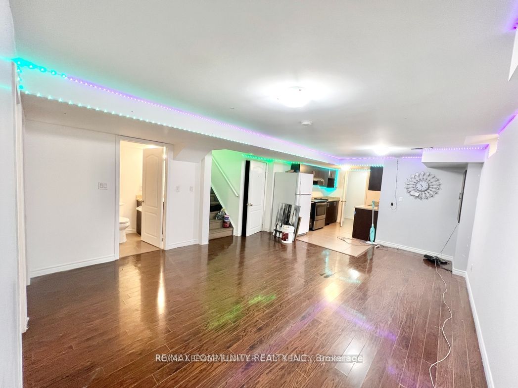 21 Midvale Road Bsmt Property Photo 7