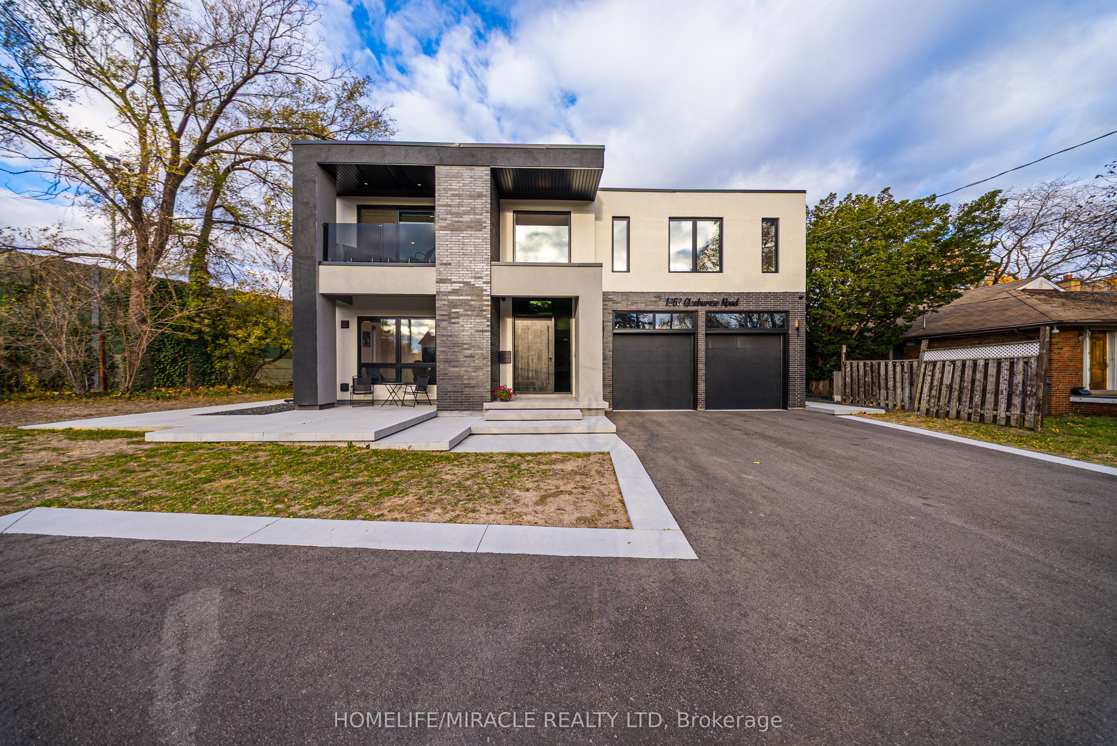 1653 Glenburnie Road Property Photo 1