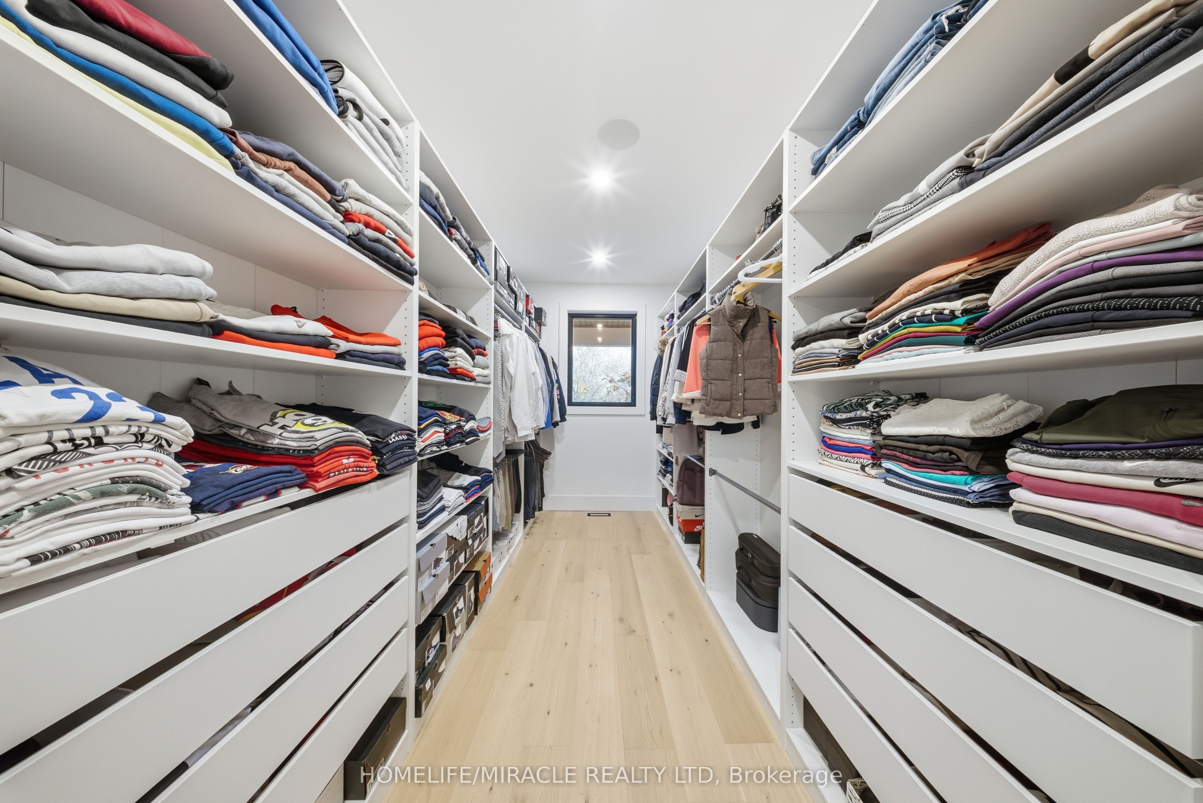 1653 Glenburnie Road Property Photo 18