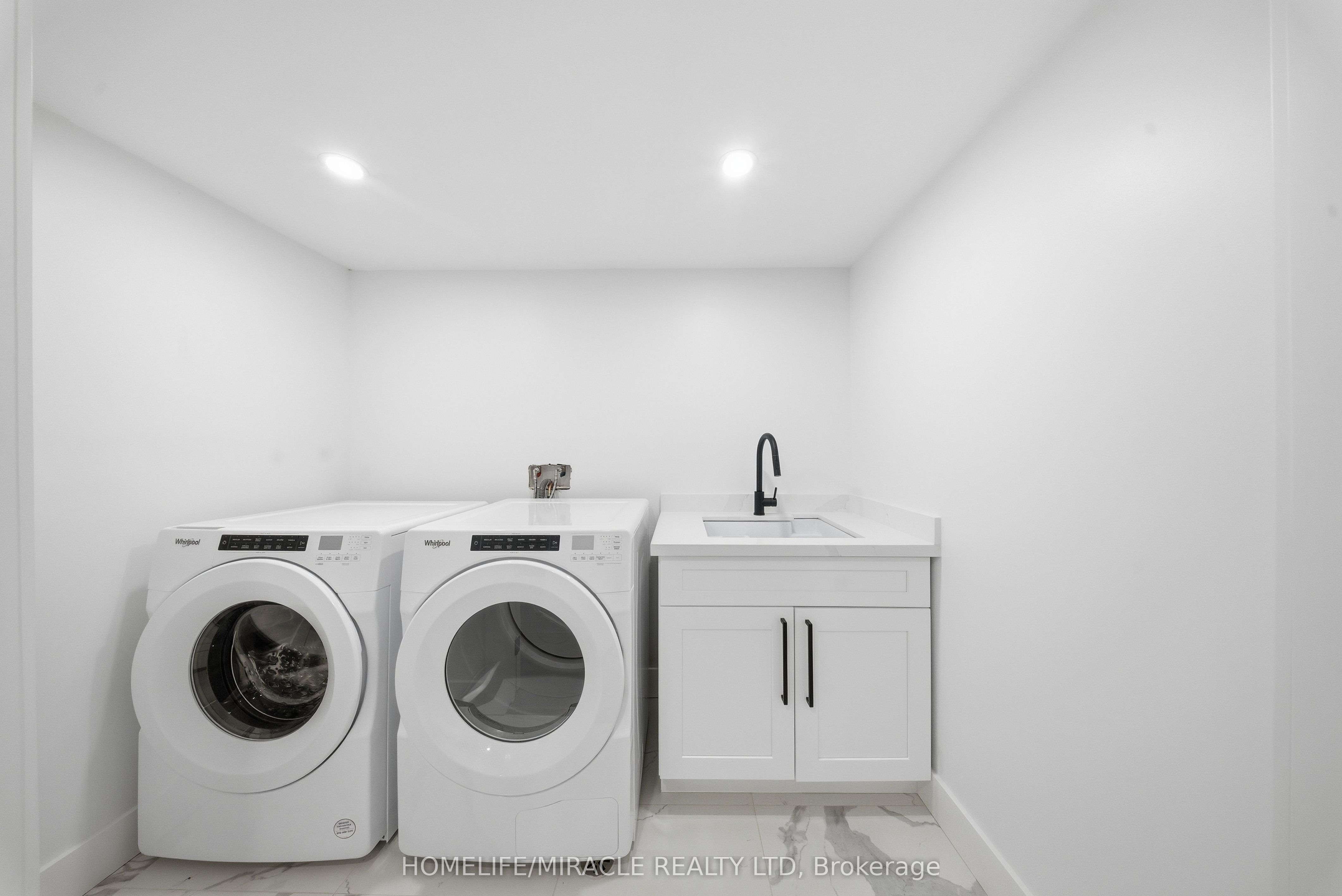 1653 Glenburnie Road Property Photo 31