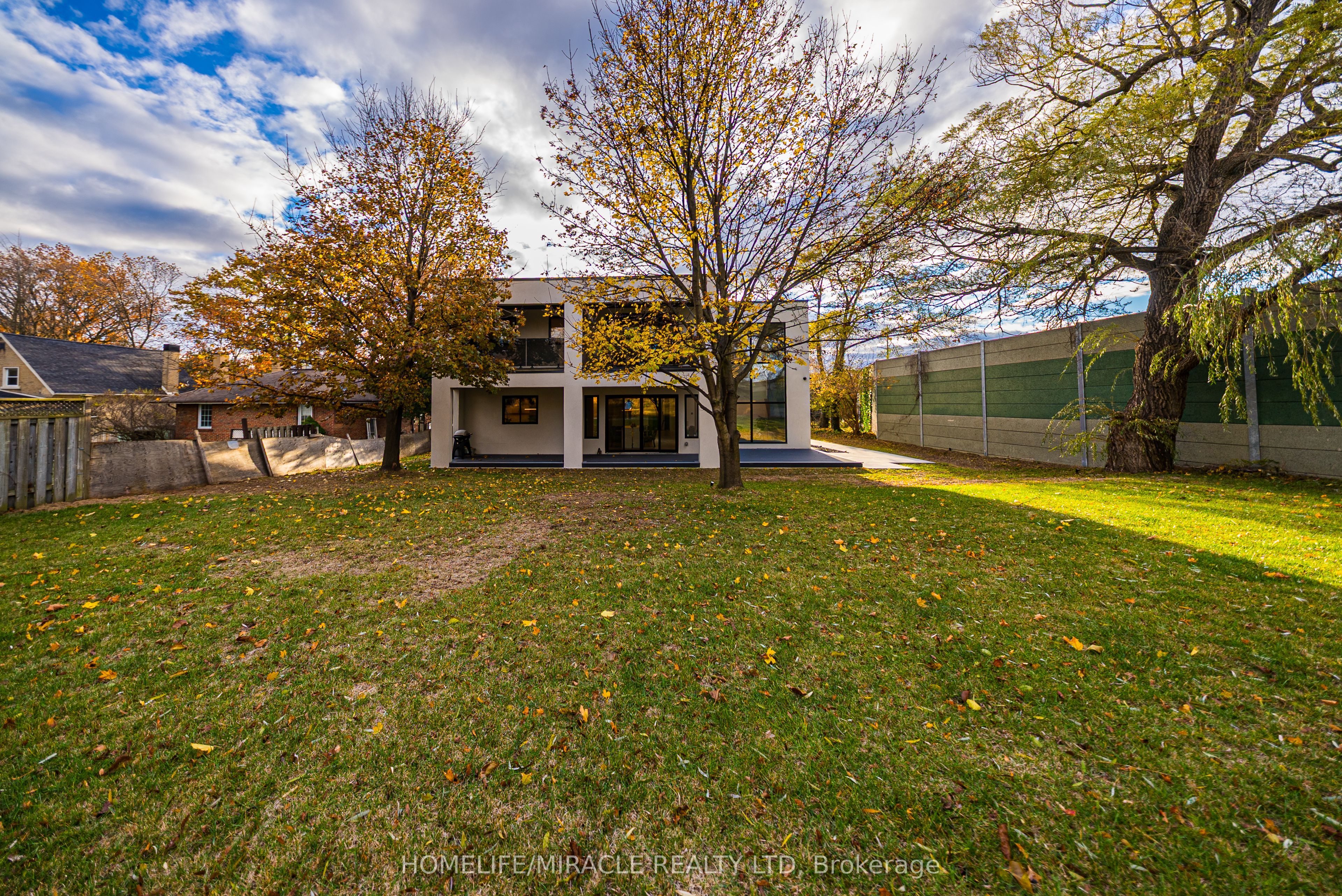 1653 Glenburnie Road Property Photo 40