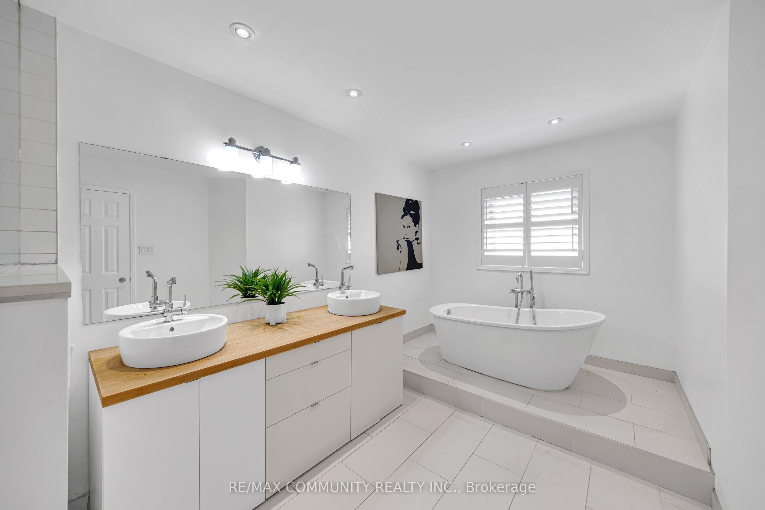 5326 Segriff Drive Property Photo 32