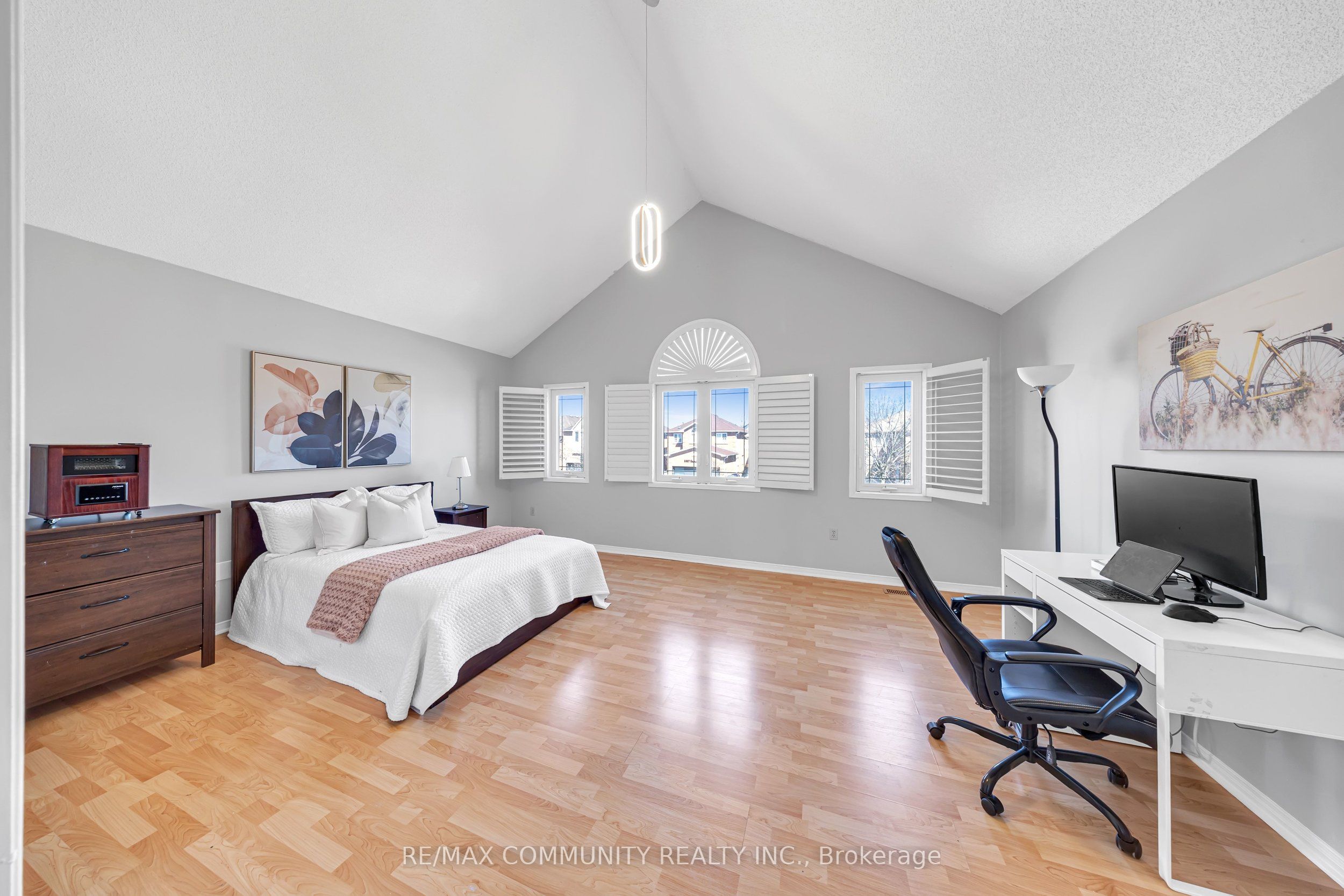 5326 Segriff Drive Property Photo 34