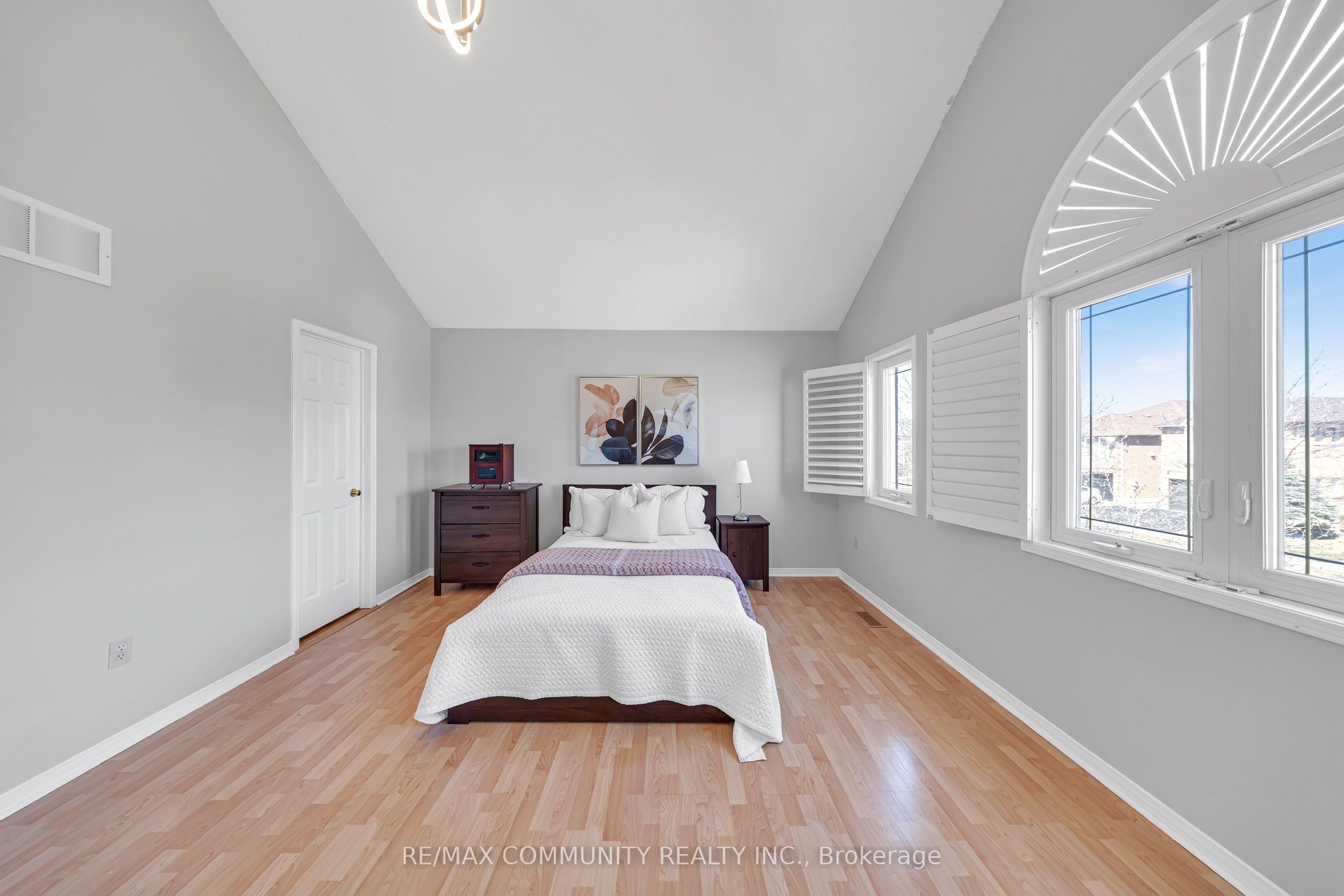 5326 Segriff Drive Property Photo 35