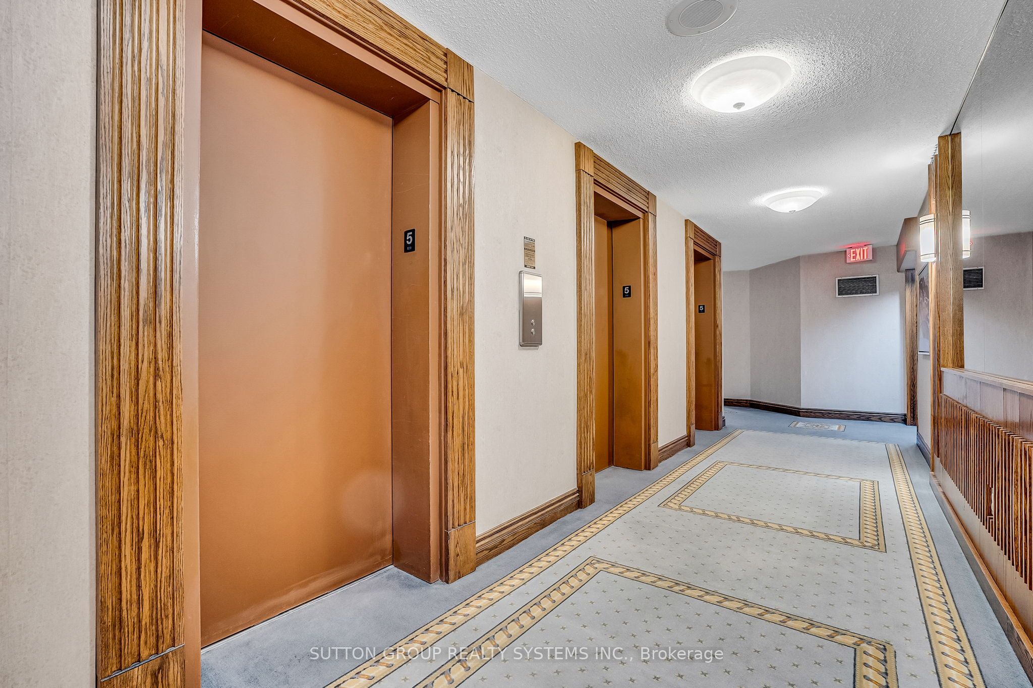 2180 Marine Drive 501 Property Photo 4