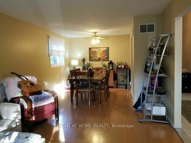 2406 Poplar Crescent Main Property Photo 9