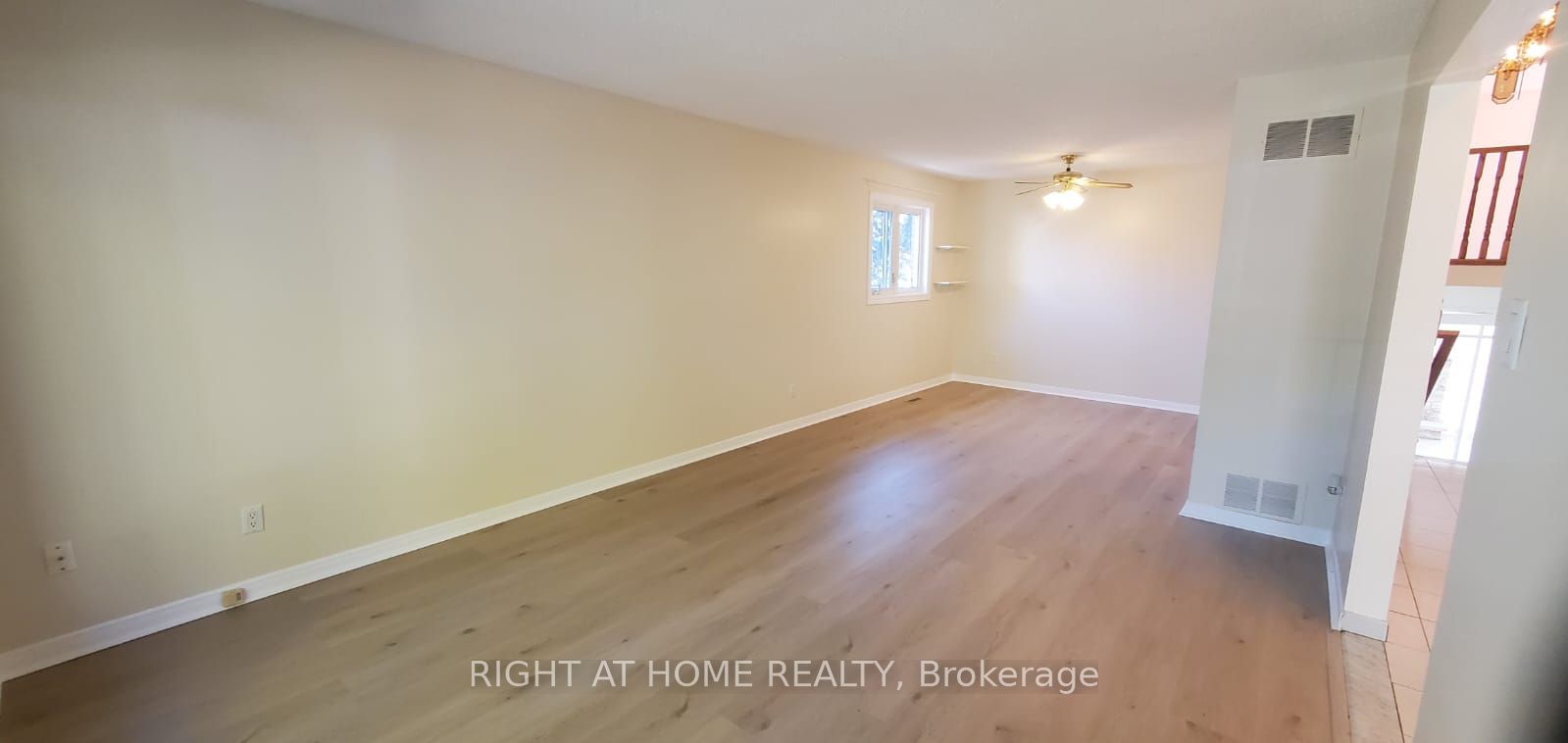 2406 Poplar Crescent Main Property Photo 10