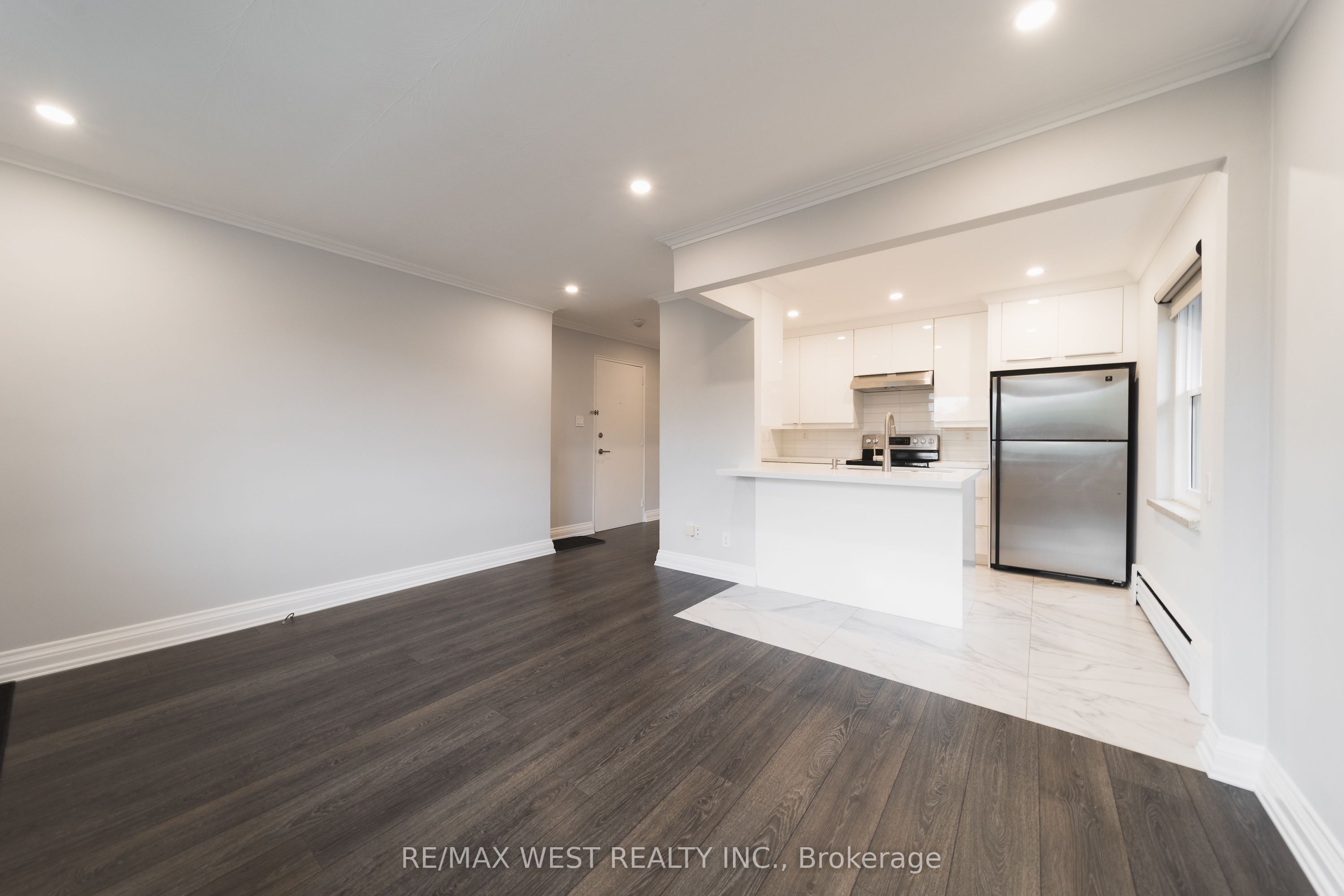 237 Melrose Street 7 Property Photo 6