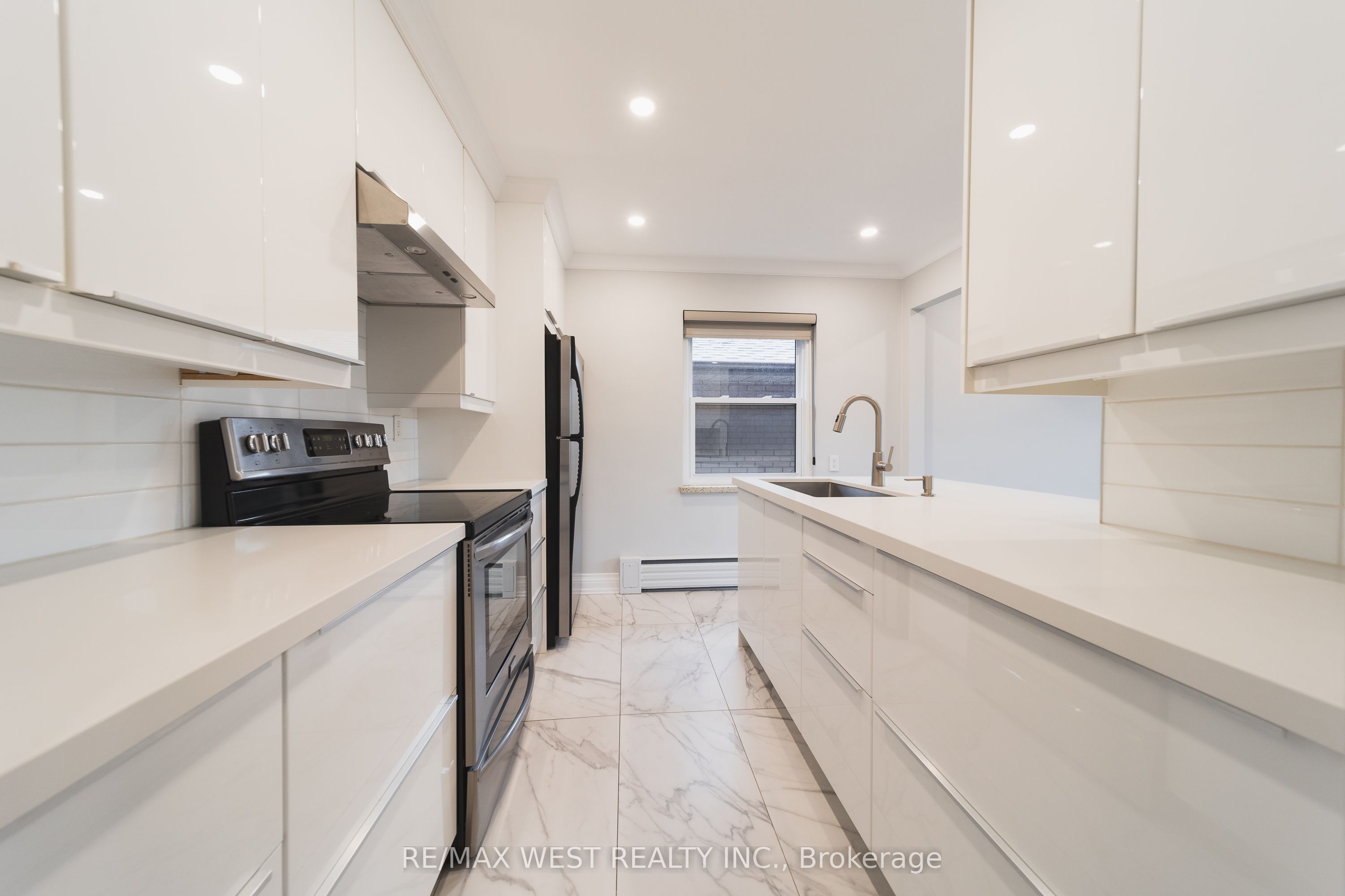 237 Melrose Street 7 Property Photo 8