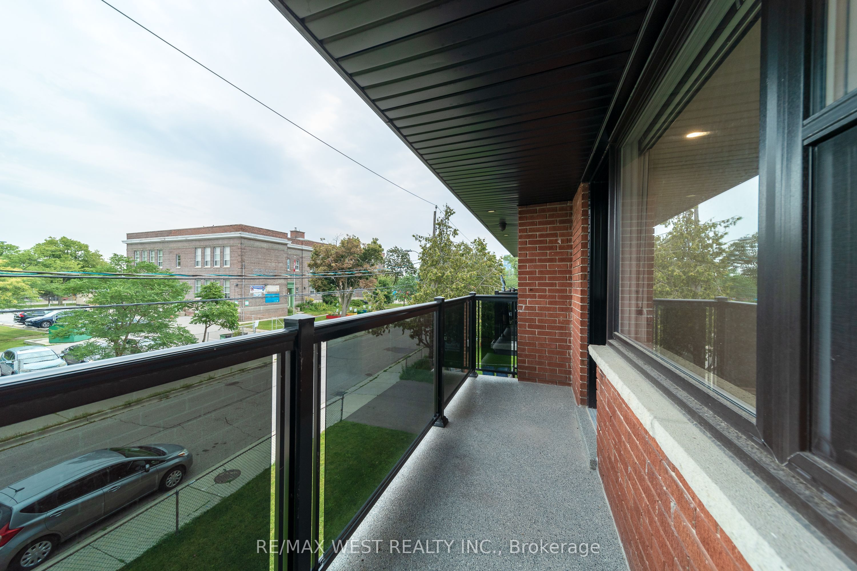 237 Melrose Street 7 Property Photo 16