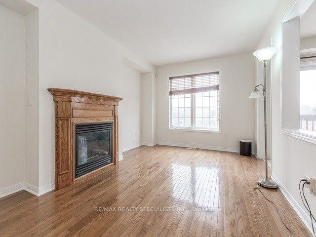 114 River Rock Crescent Property Photo 5
