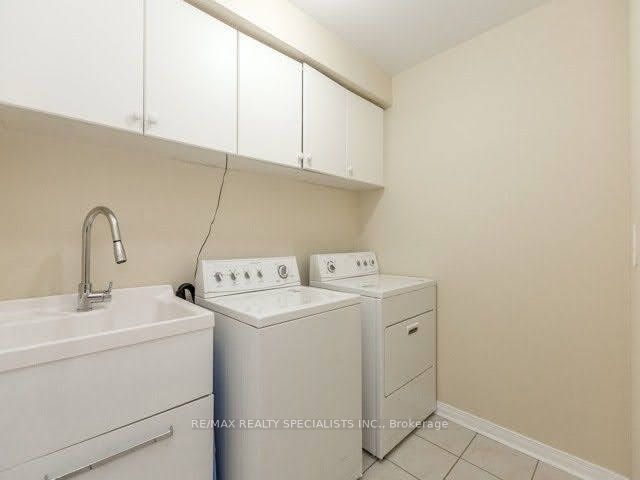 114 River Rock Crescent Property Photo 10