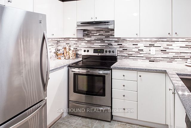 2287 Lake Shore Boulevard W 505 Property Photo 6