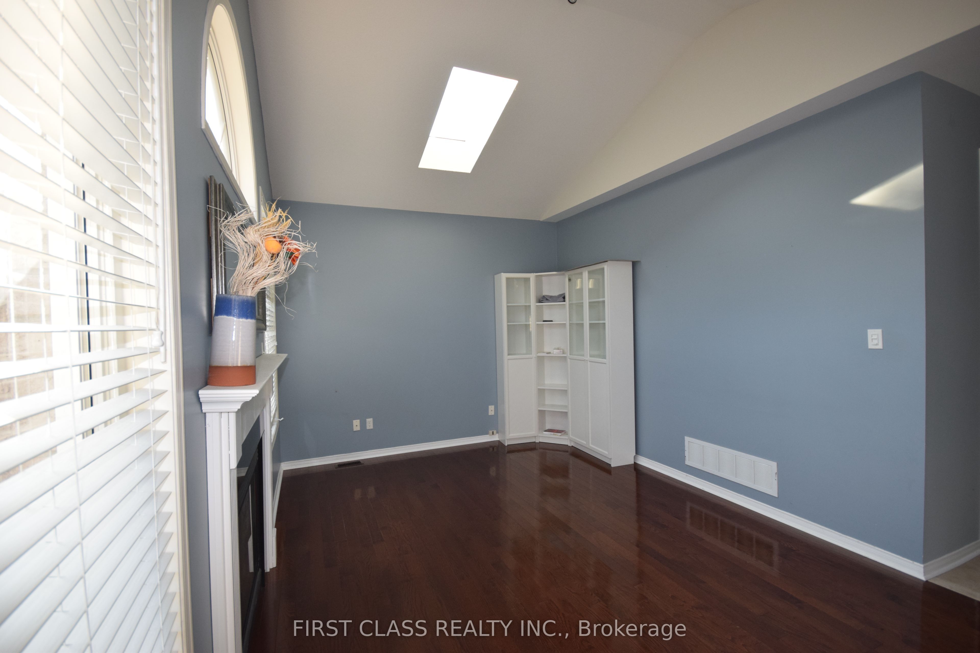 5168 Littlebend Drive Property Photo 6
