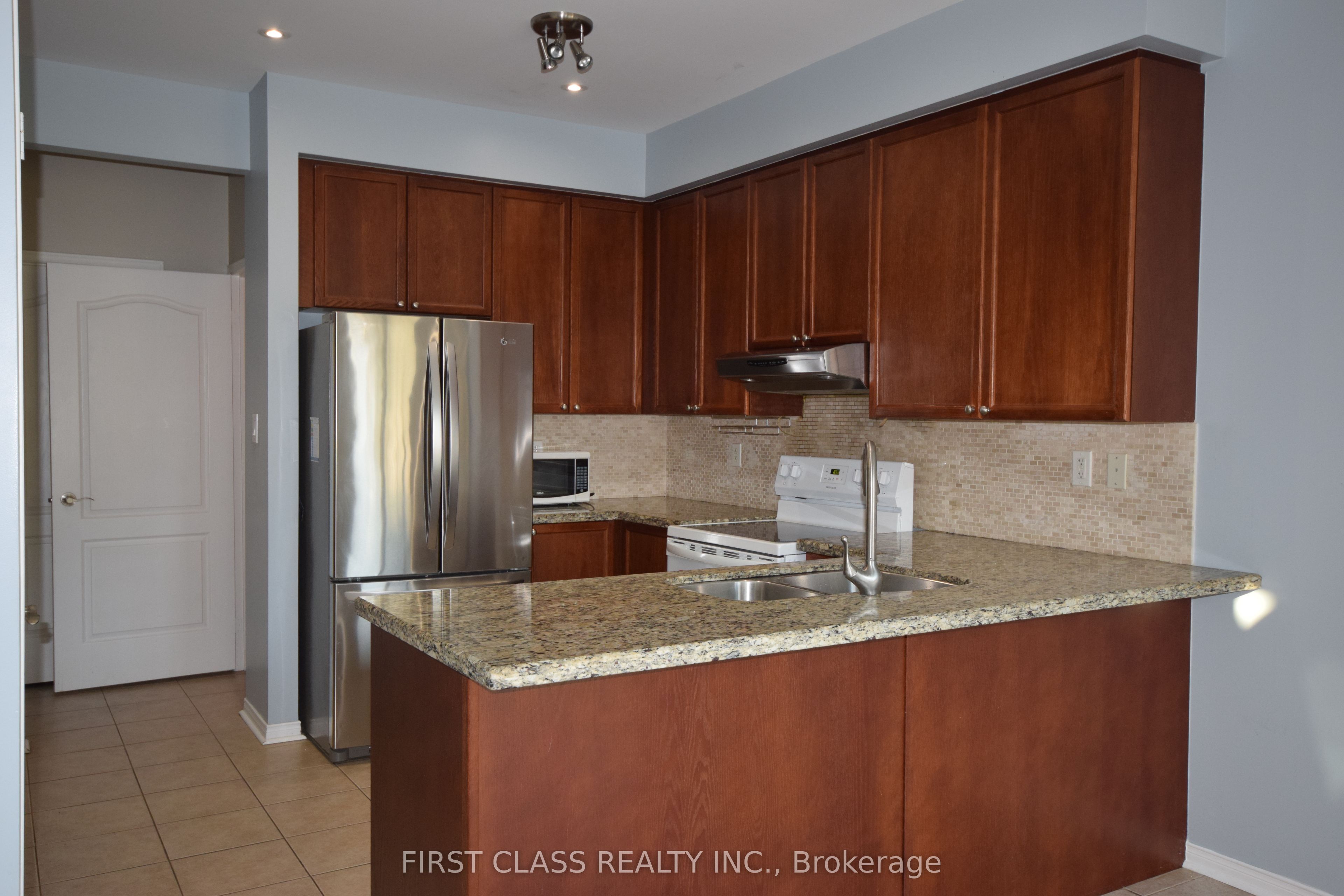 5168 Littlebend Drive Property Photo 10