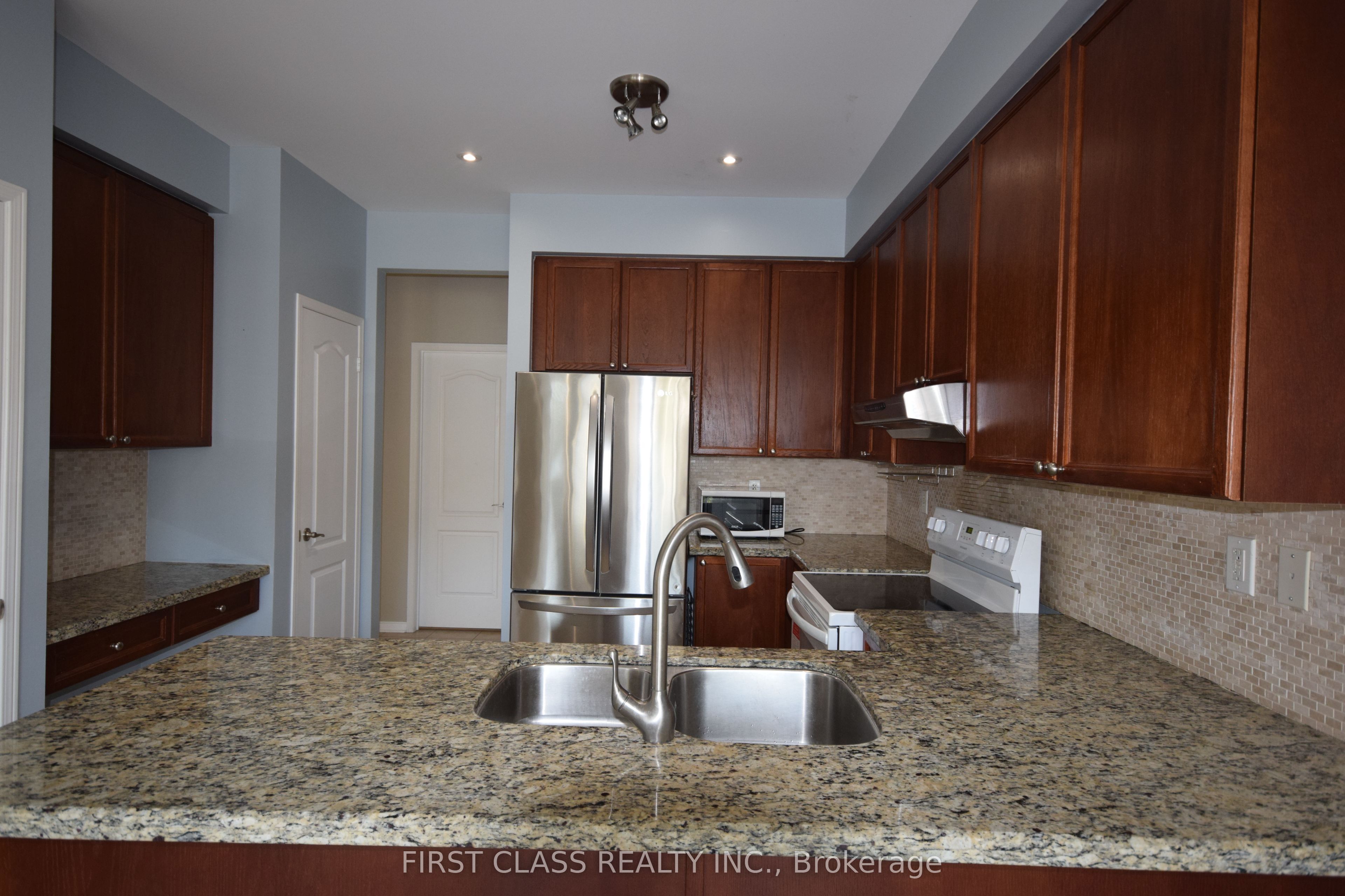 5168 Littlebend Drive Property Photo 12