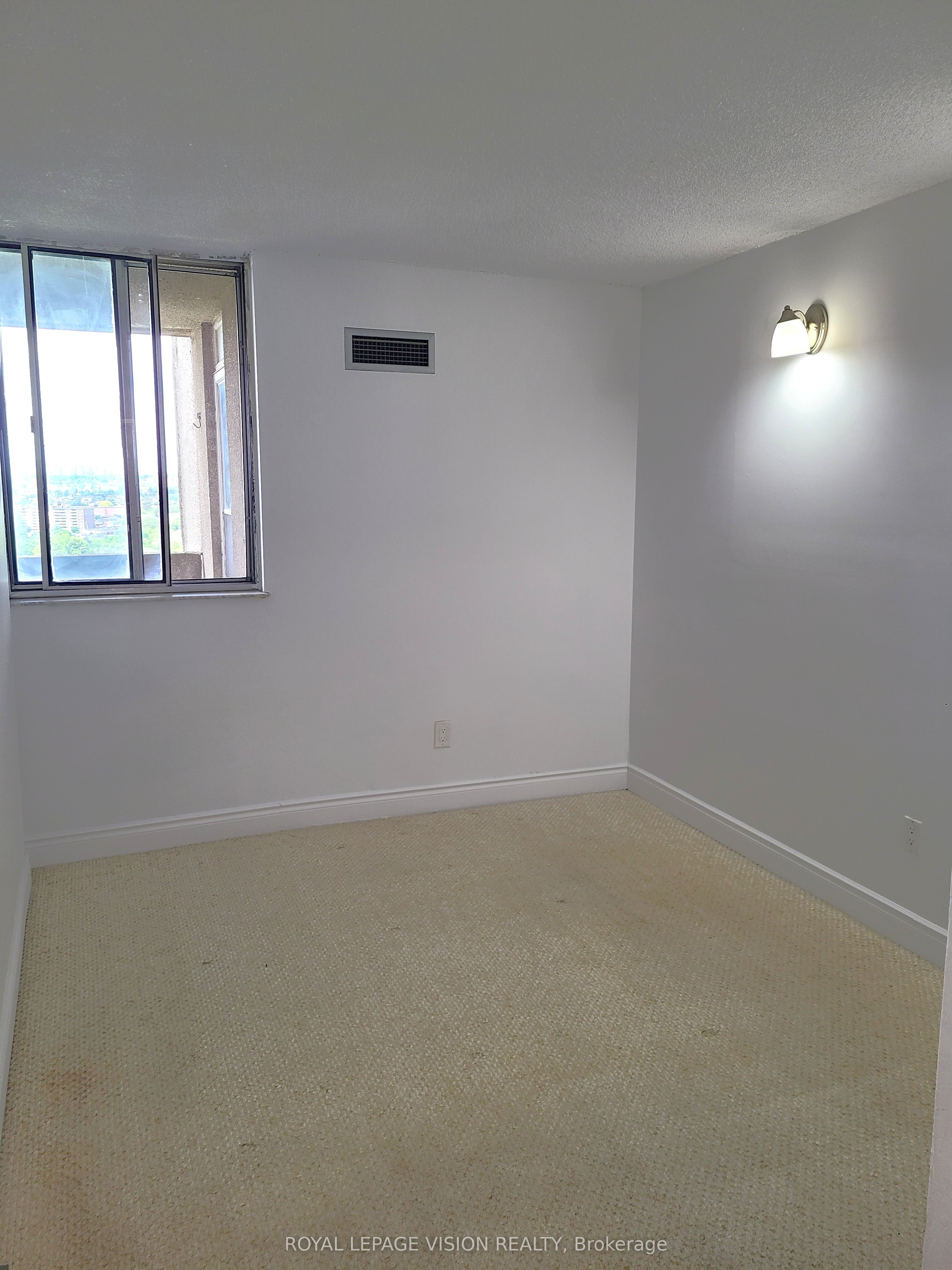 10 Martha Eaton Way S 2107 Property Photo 23