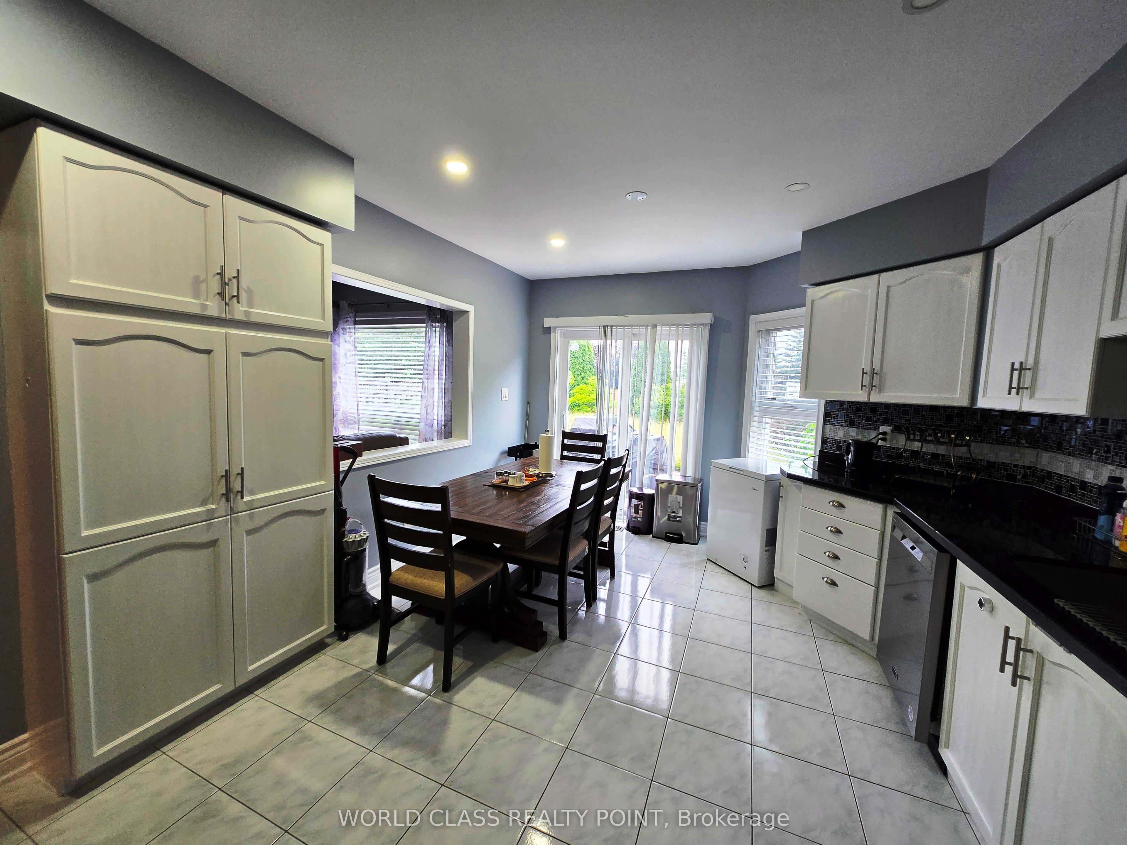 6136 Ford Road Property Photo 6