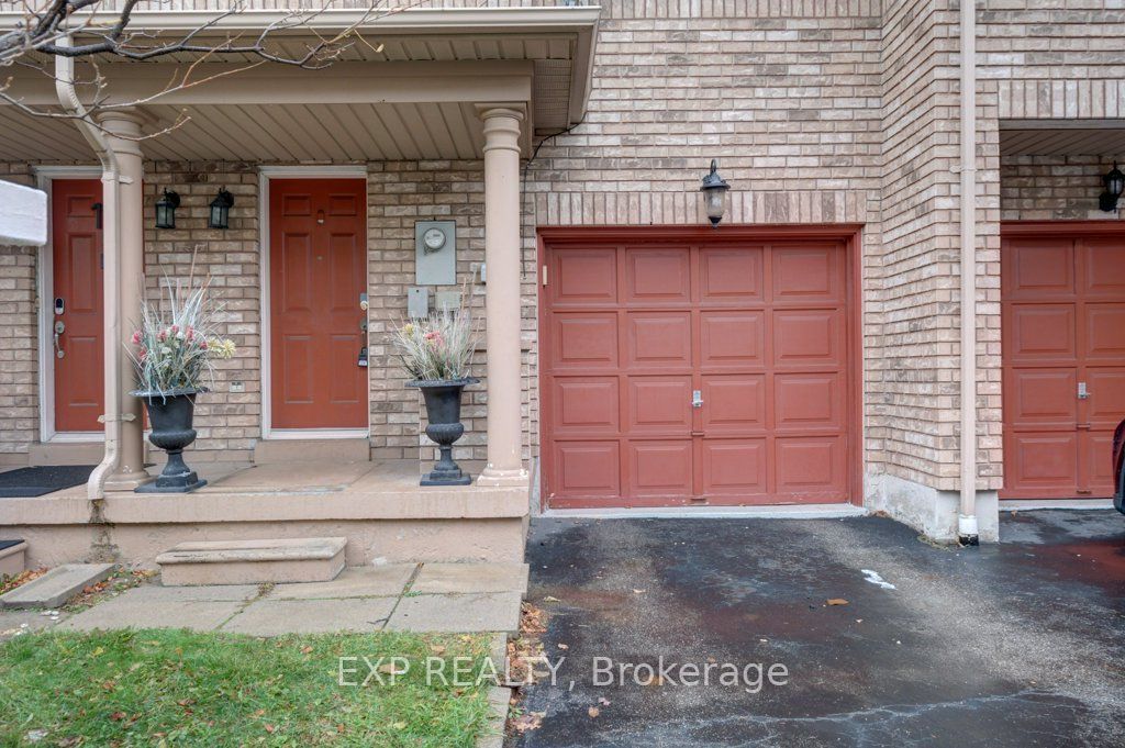 7035 Rexwood Road 13 Property Photo 2