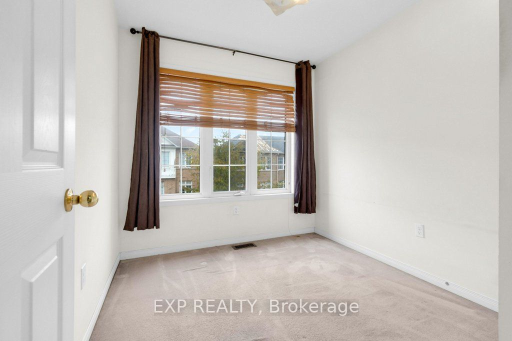 7035 Rexwood Road 13 Property Photo 17