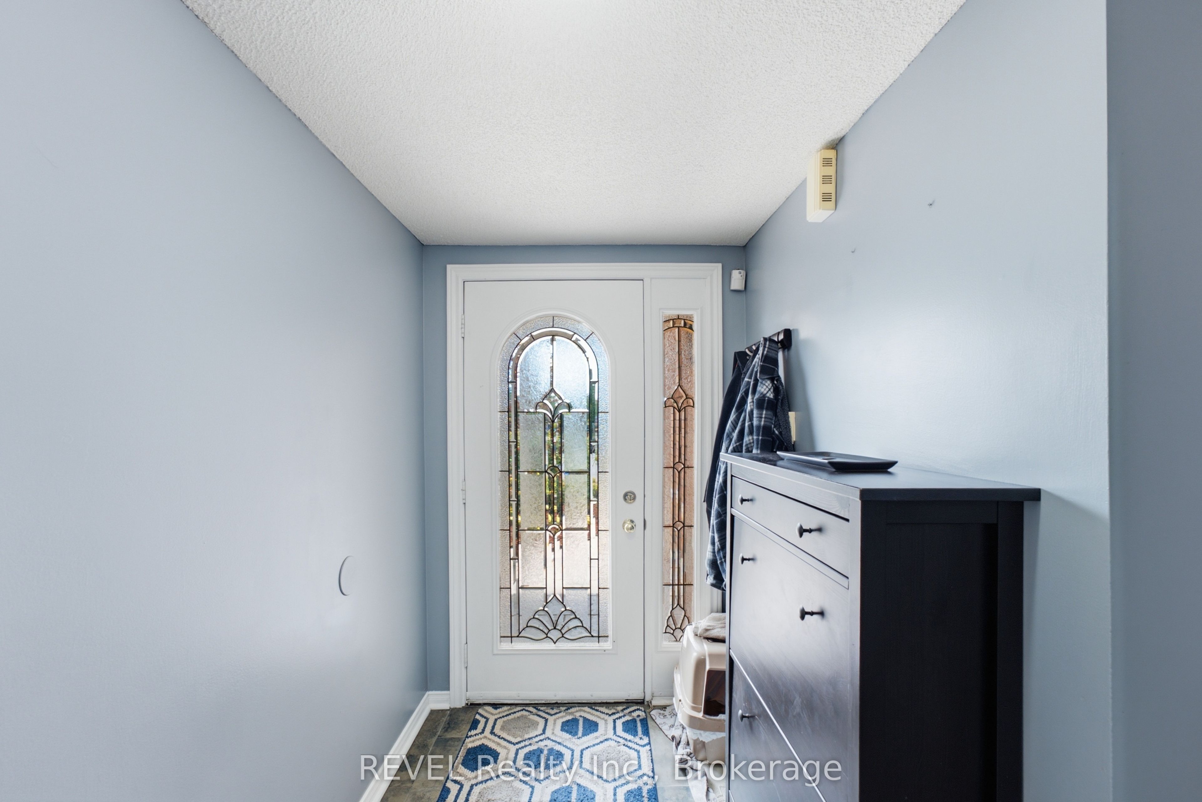 20 Hayloft Court Property Photo 4